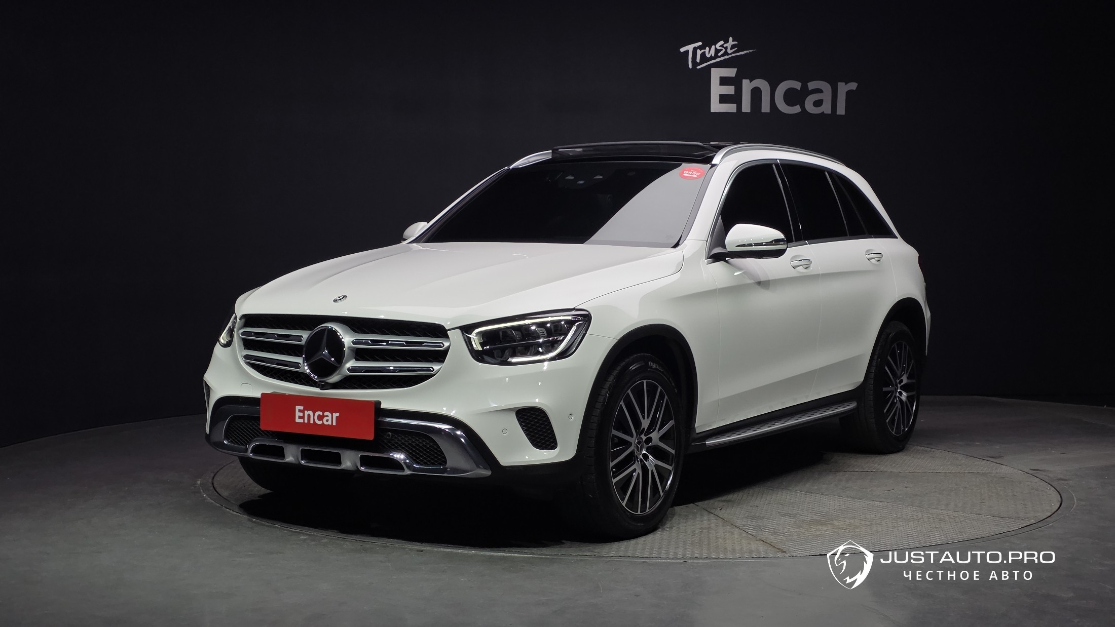 Автомобиль Mercedes-Benz GLC-Class