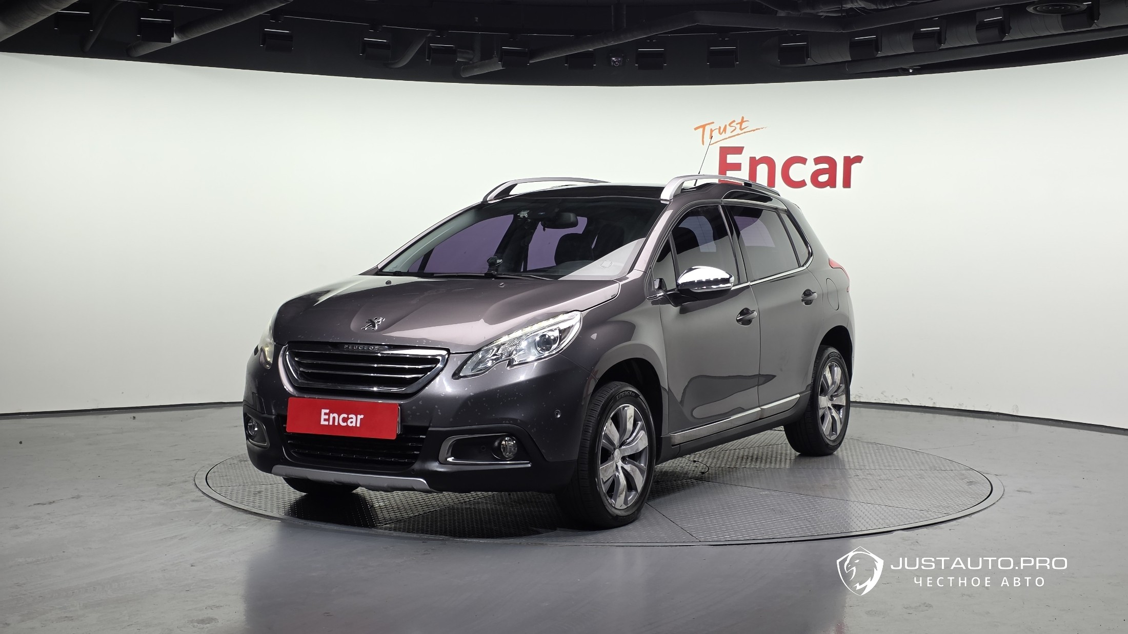 Автомобиль Peugeot 2008