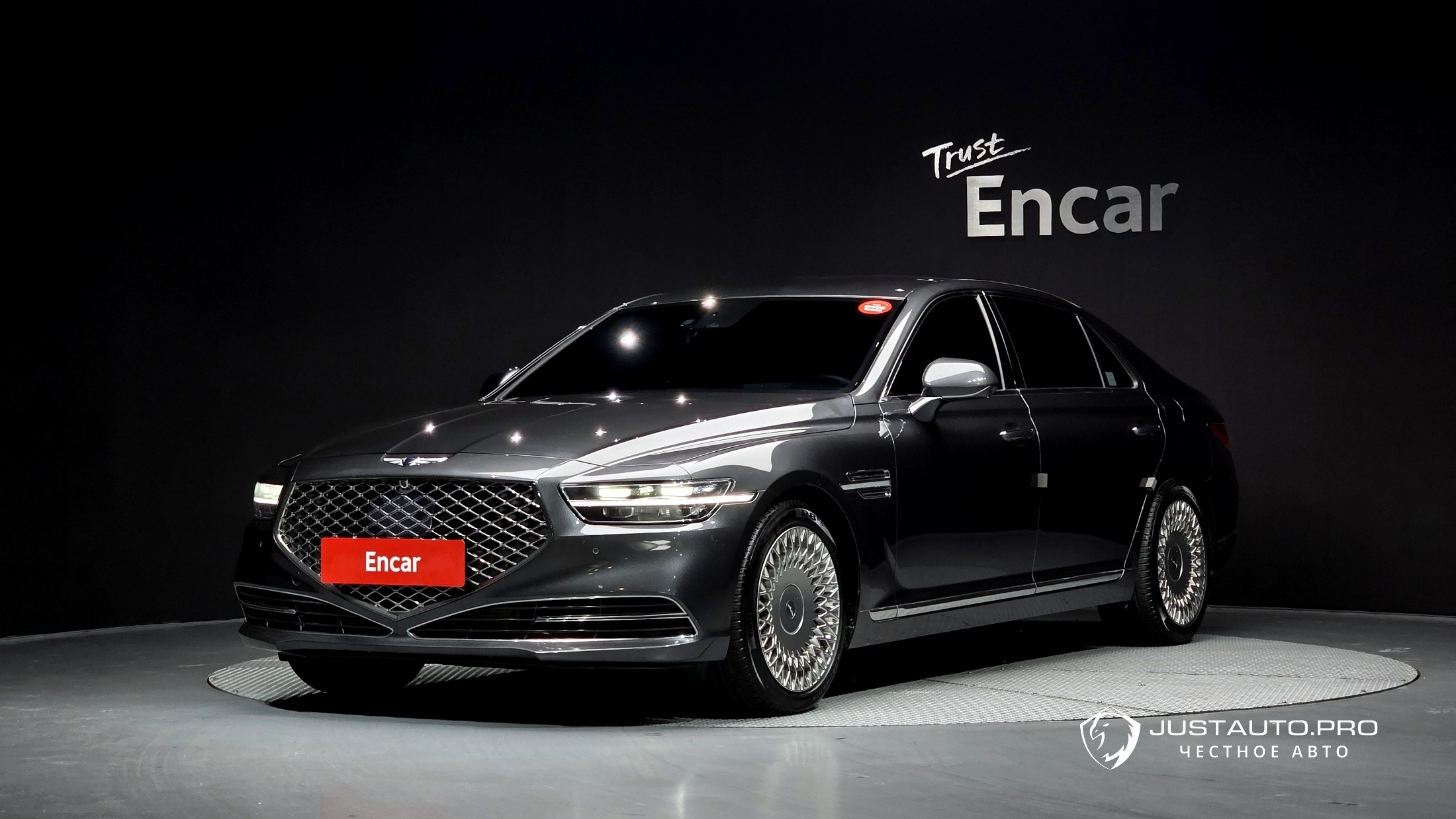 Автомобиль Genesis G90