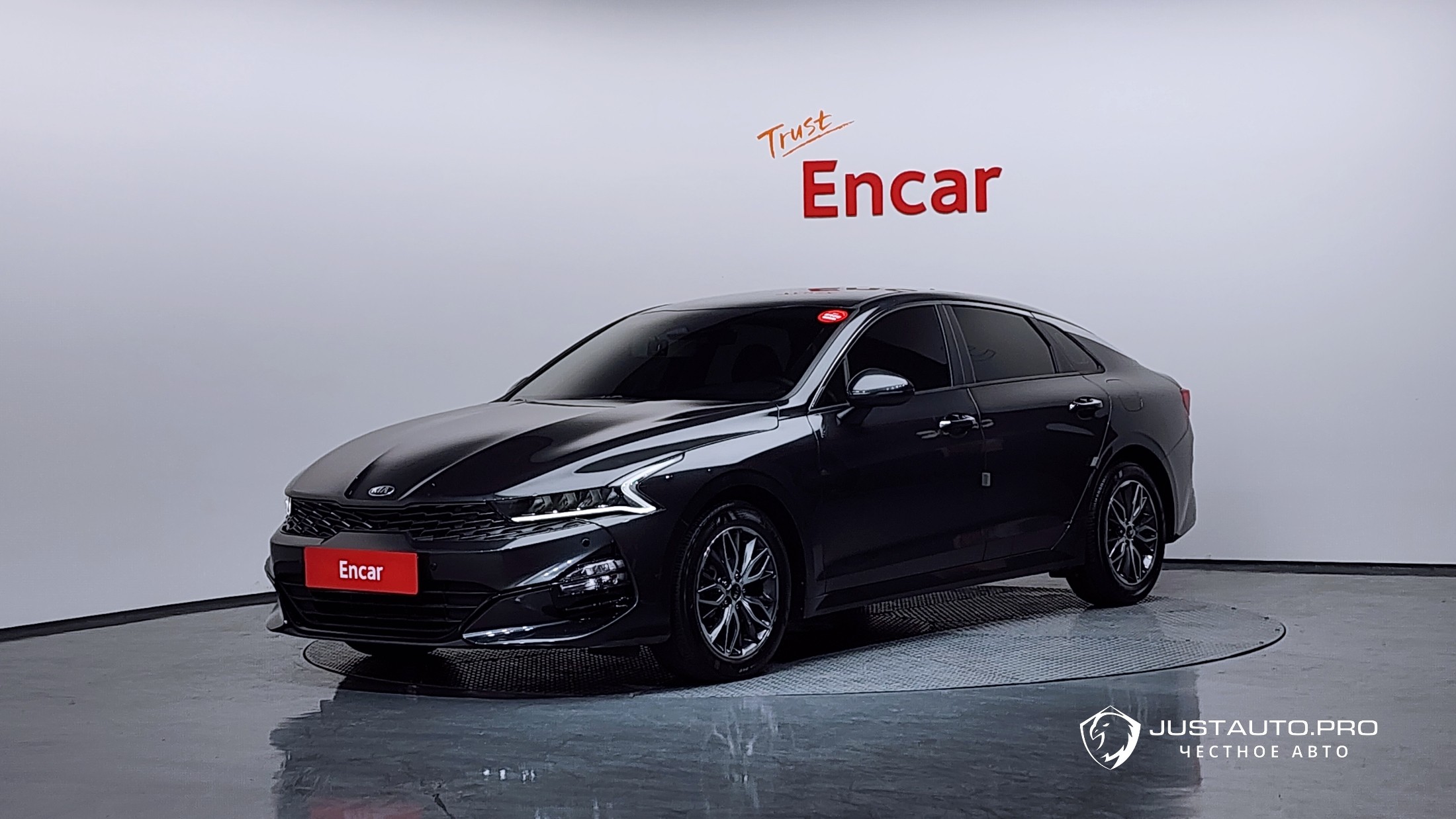 Автомобиль Kia K5