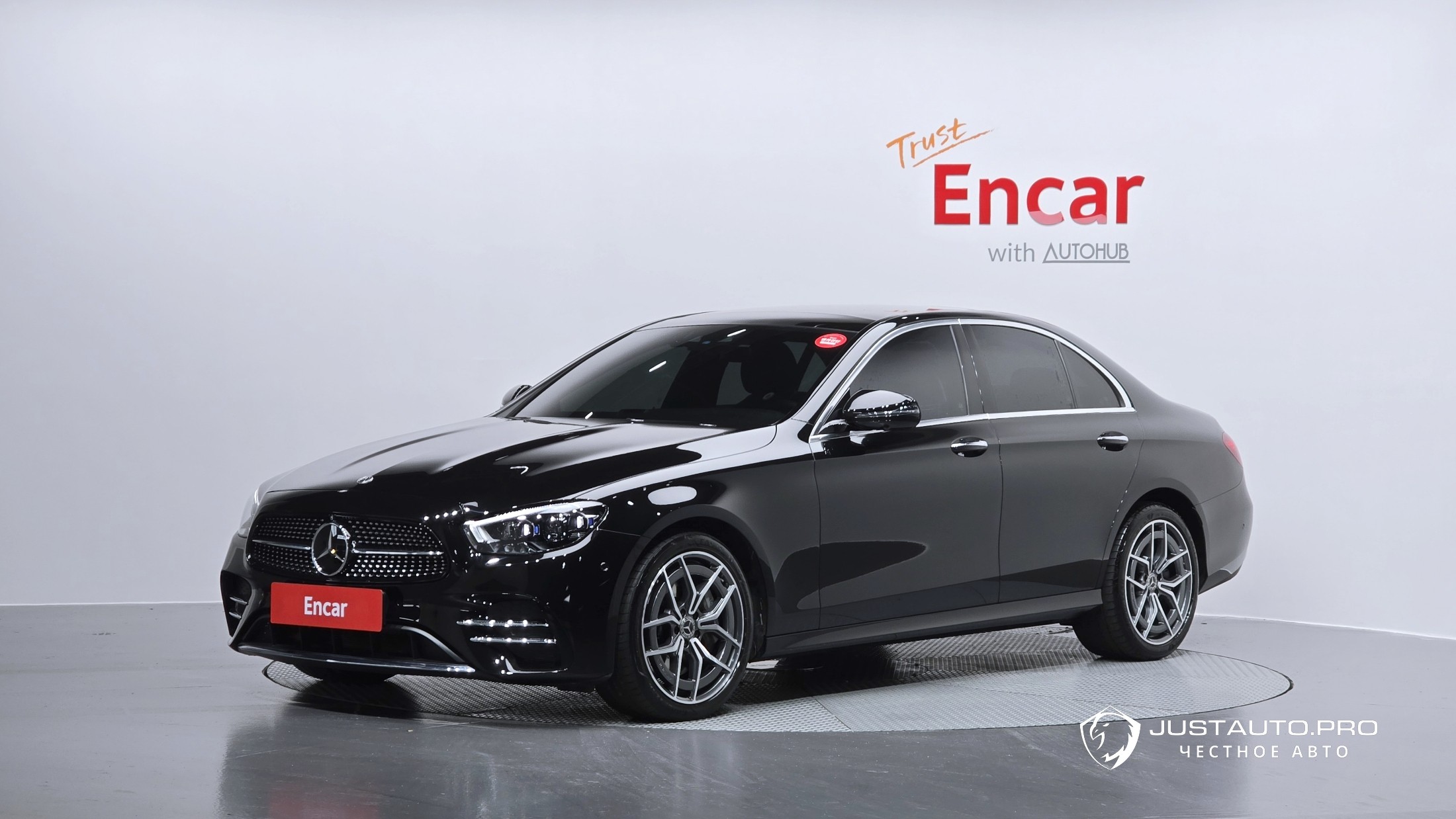 Автомобиль Mercedes-Benz E-Class