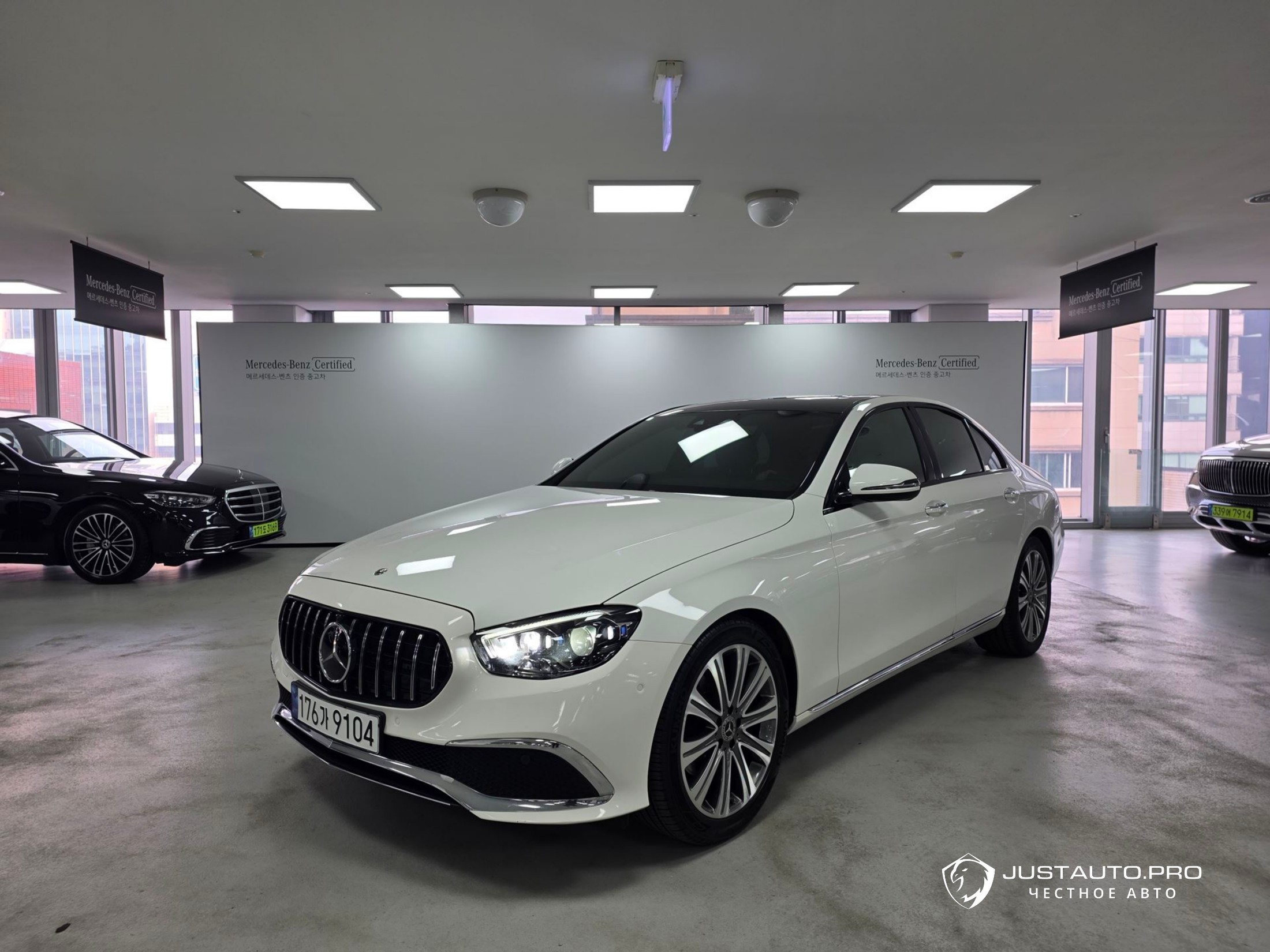 Автомобиль Mercedes-Benz E-Class