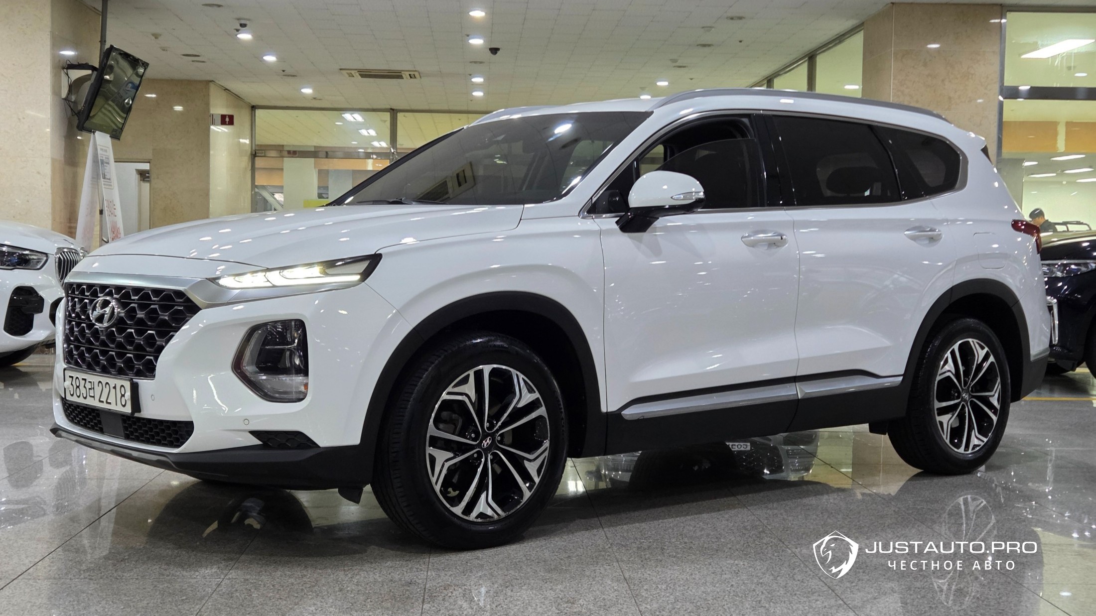 Автомобиль Hyundai Santafe