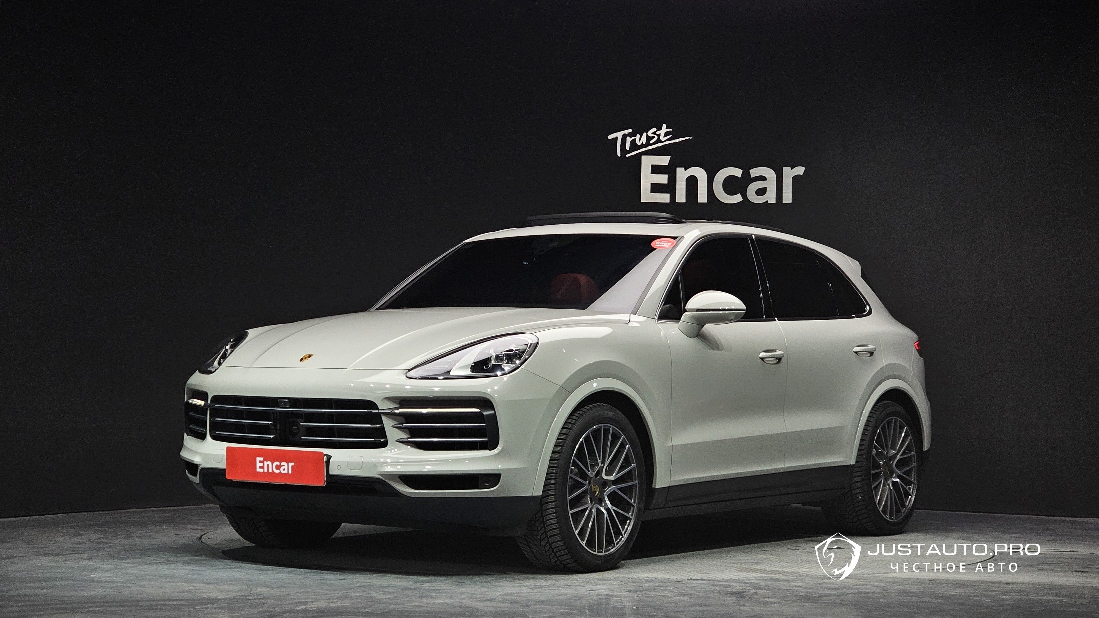 Автомобиль Porsche Cayenne