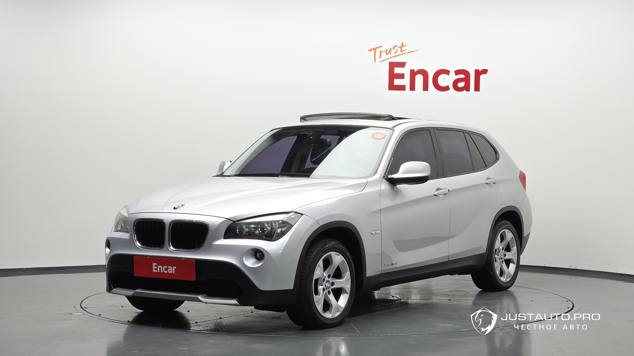 Автомобиль BMW X1