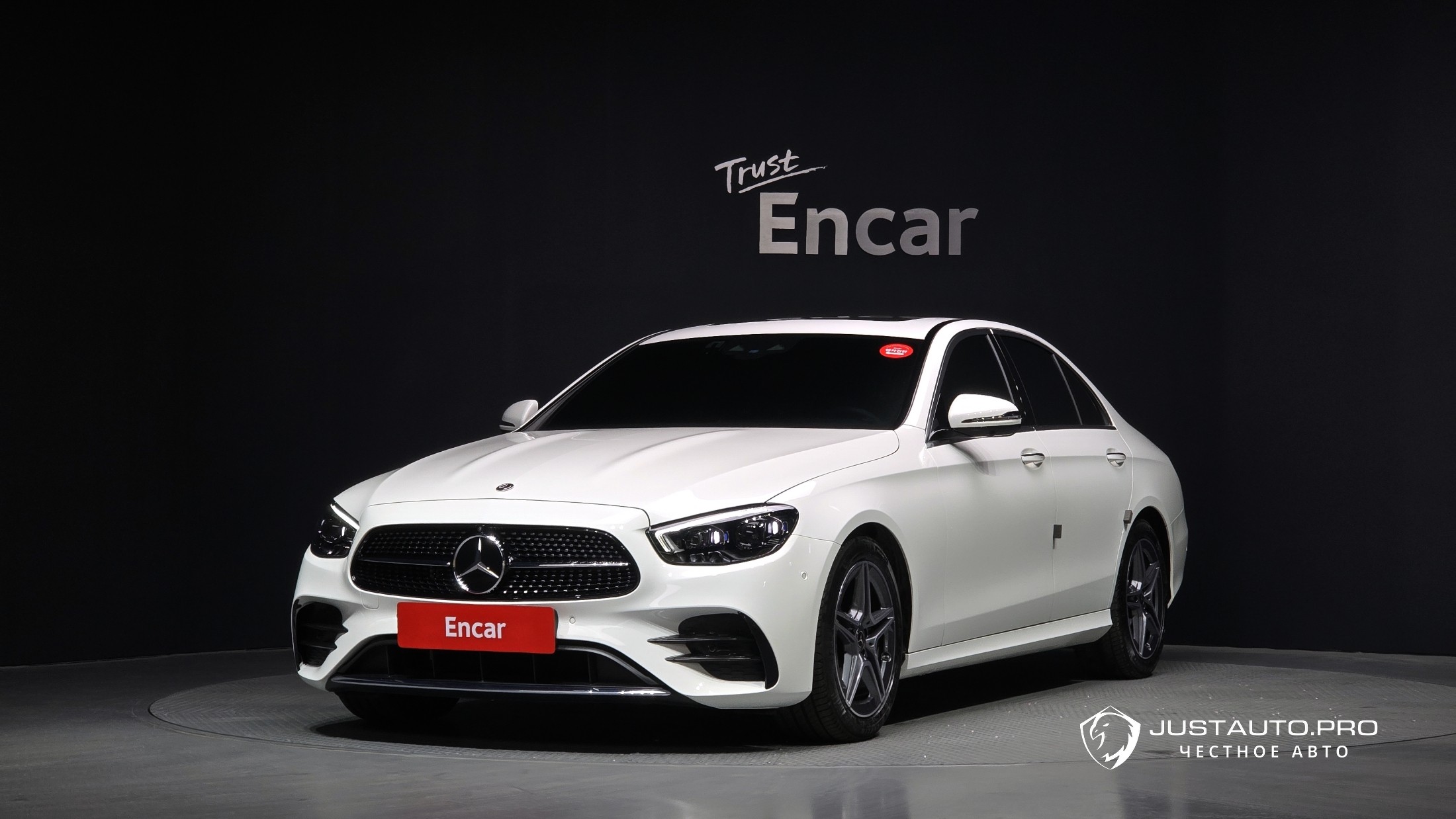 Автомобиль Mercedes-Benz E-Class