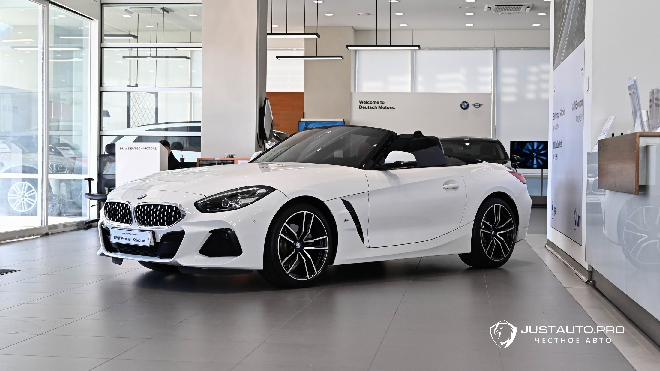 Автомобиль BMW Z4