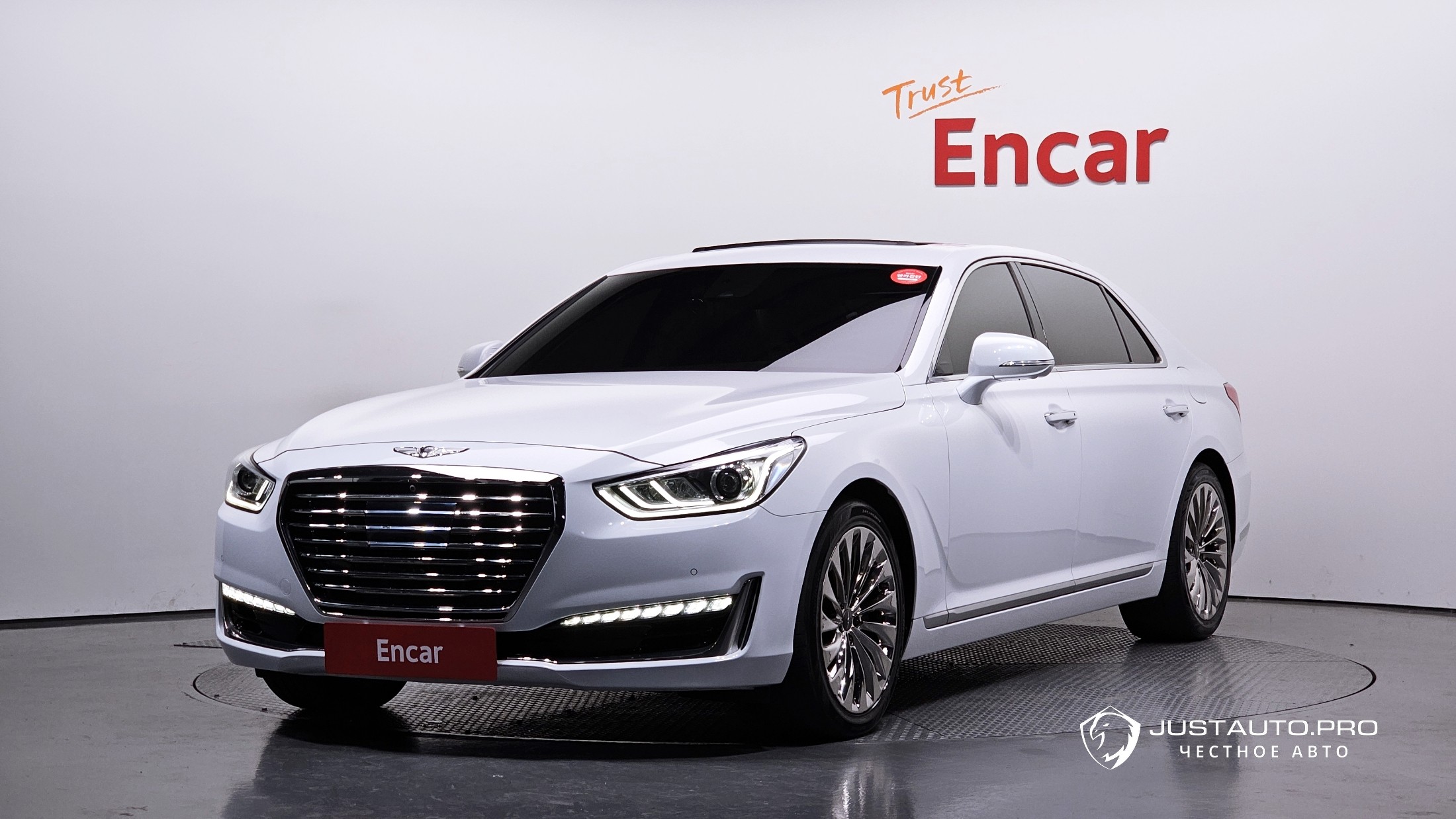 Автомобиль Genesis EQ900