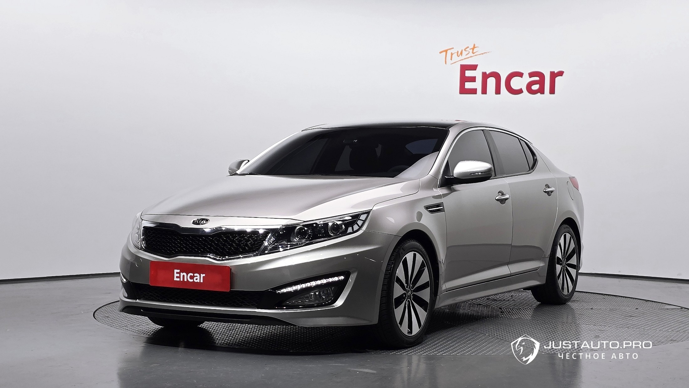 Автомобиль Kia K5