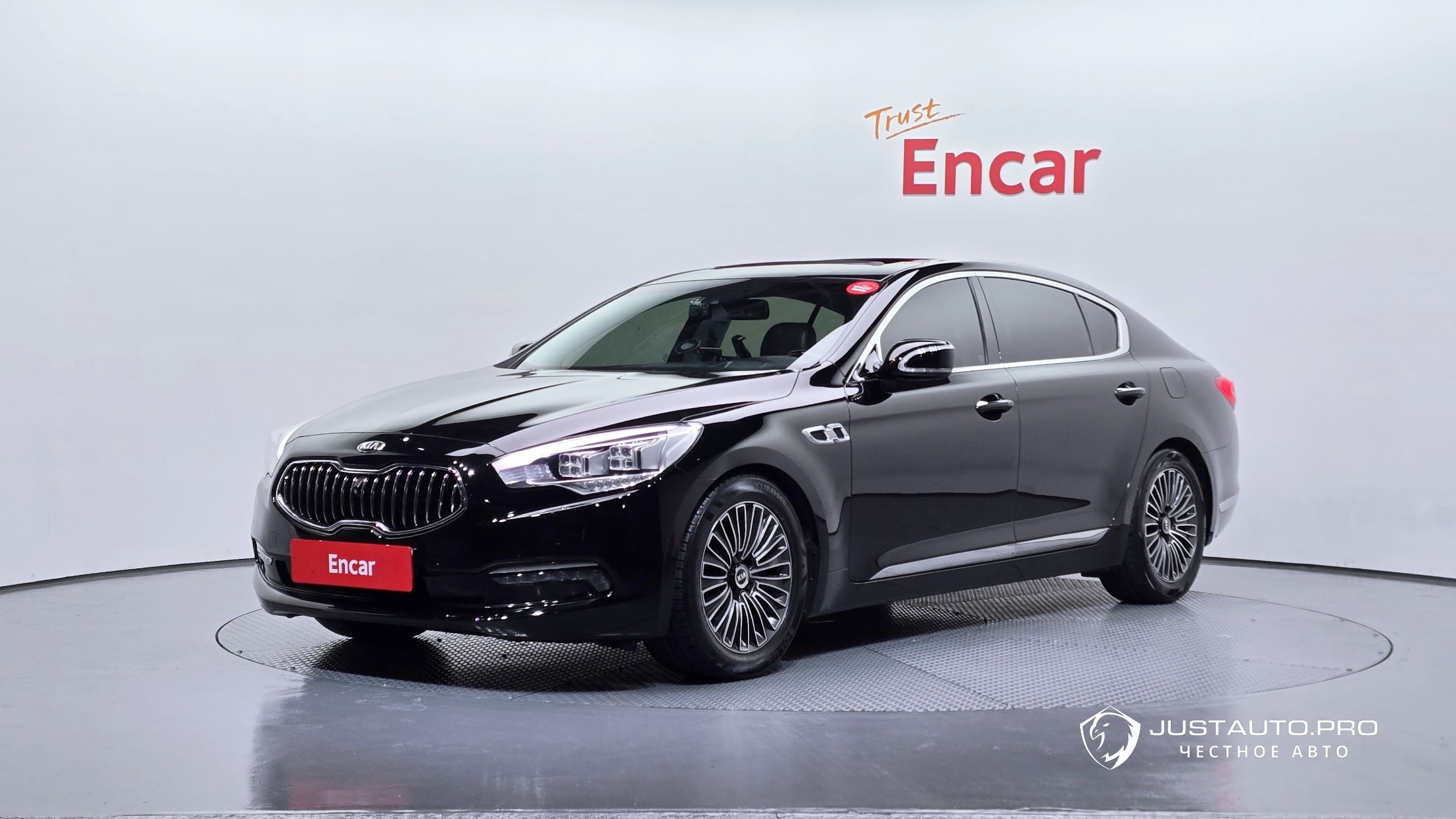 Автомобиль Kia K9