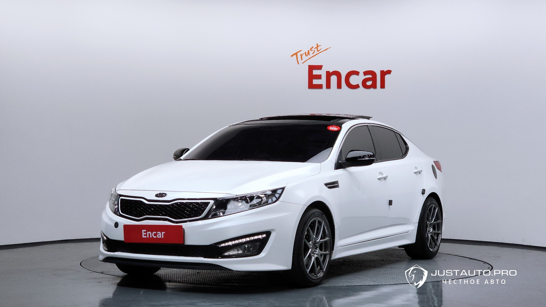 Автомобиль Kia K5