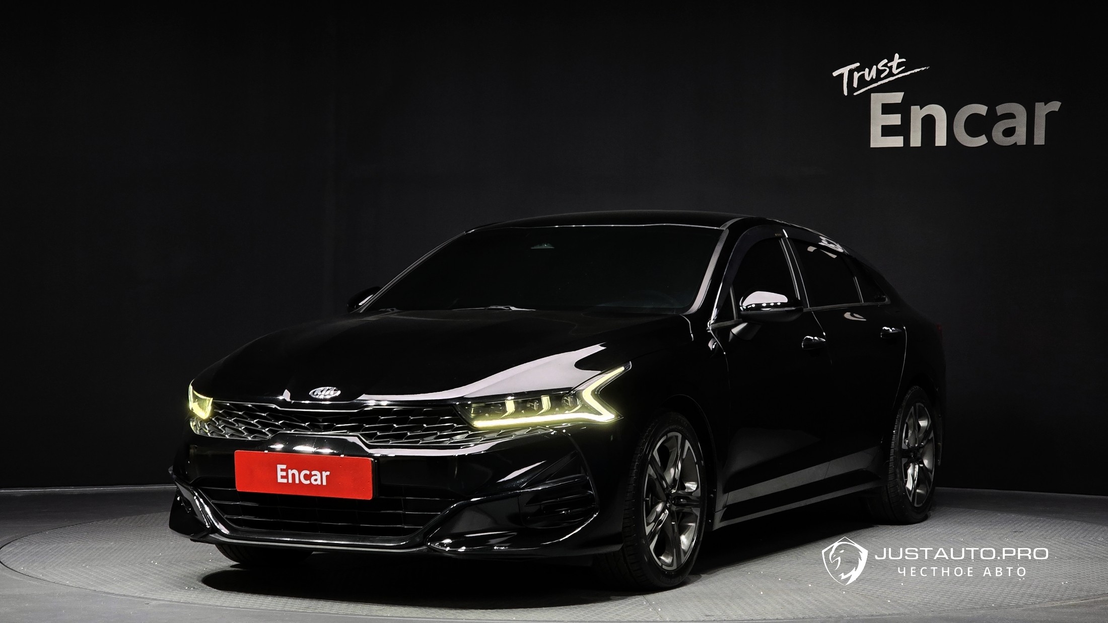 Автомобиль Kia K5