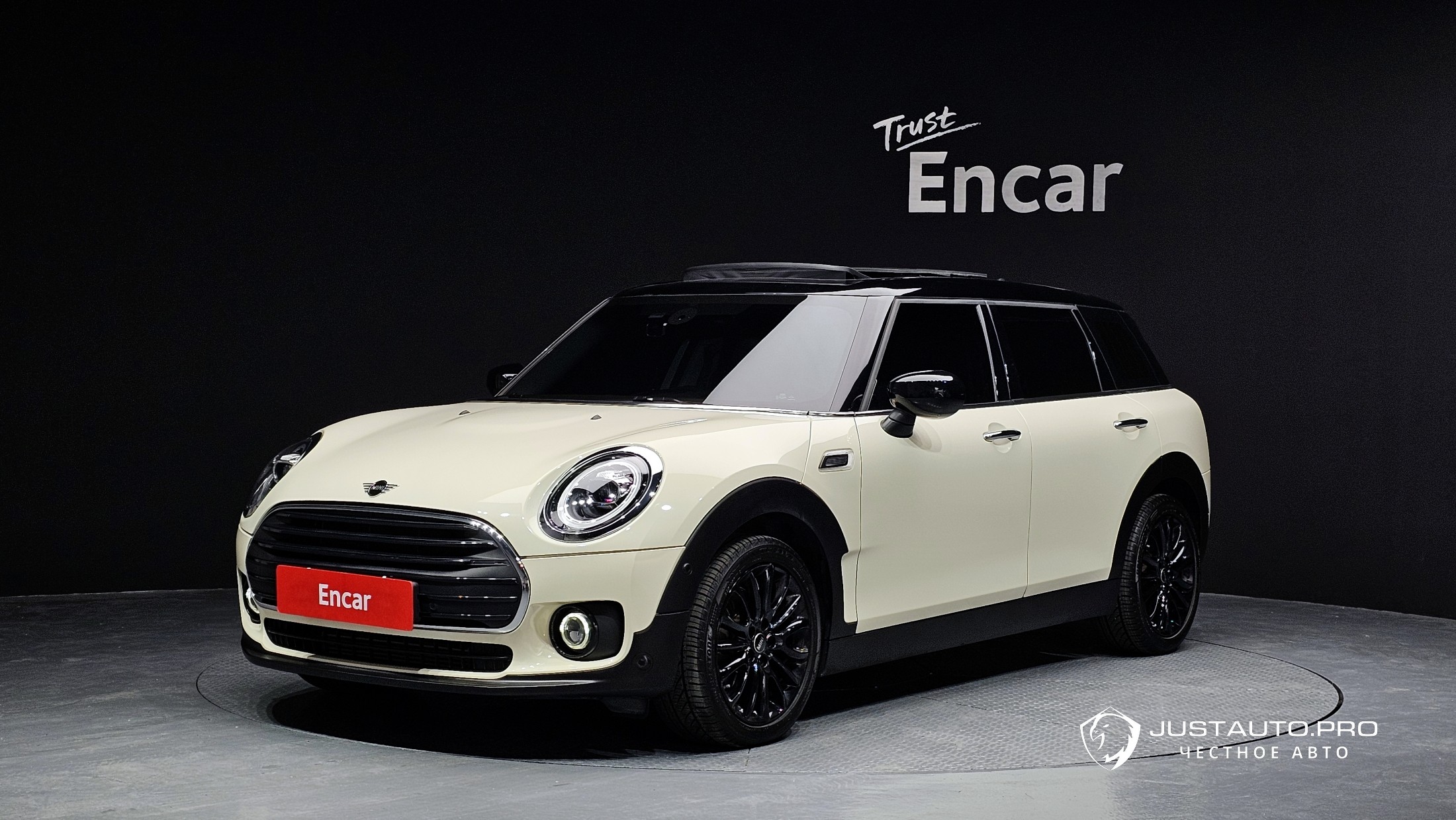 Автомобиль Mini Clubman