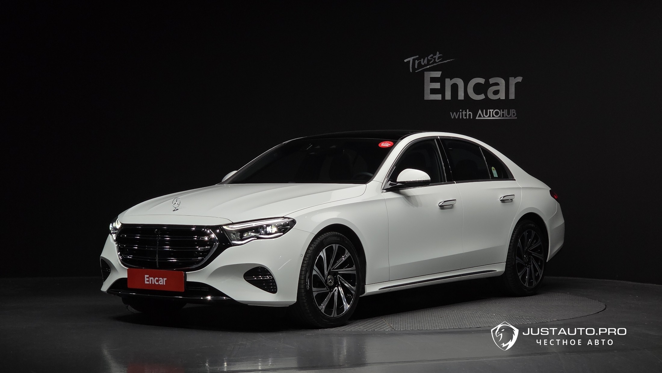 Автомобиль Mercedes-Benz E-Class