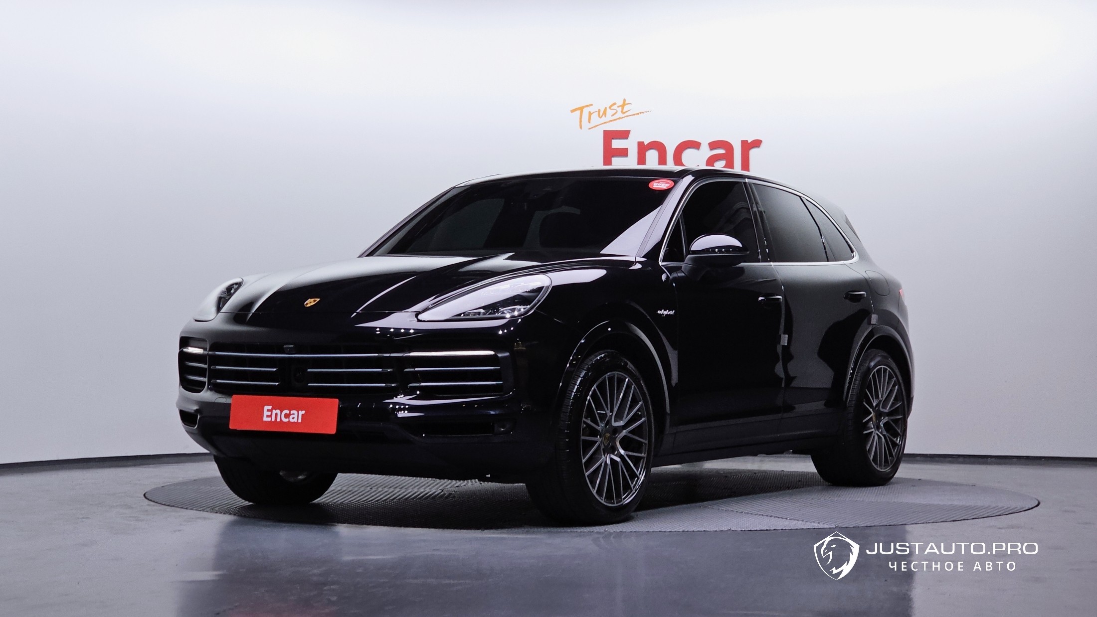 Автомобиль Porsche Cayenne