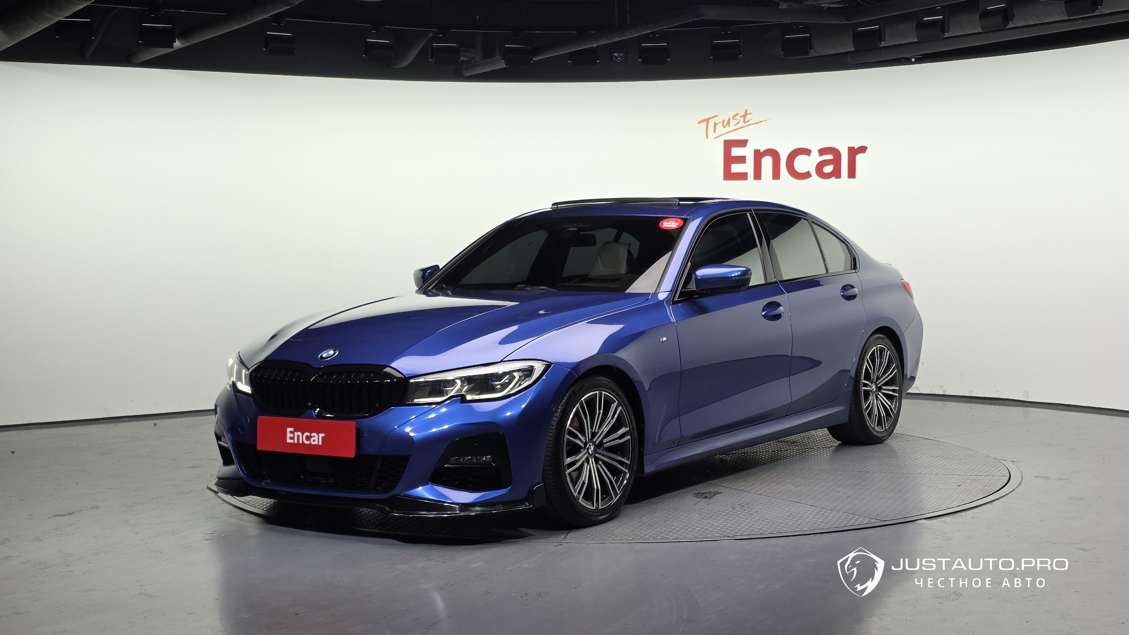 Автомобиль BMW 3-Series