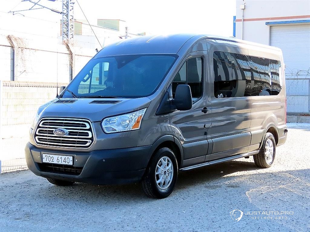Автомобиль Ford Transit