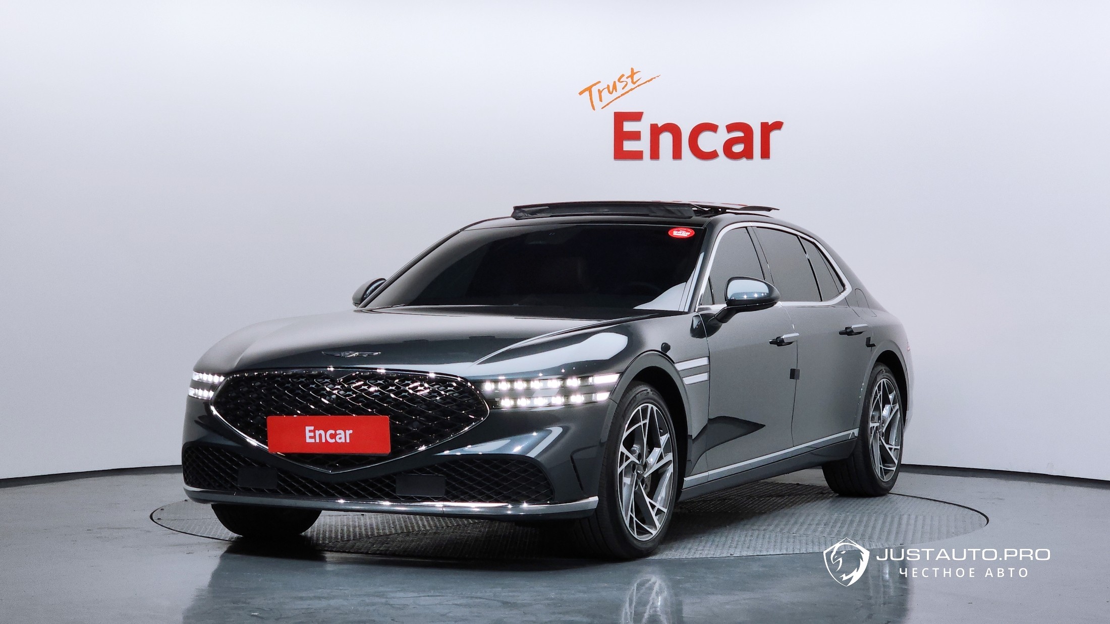 Автомобиль Genesis G90