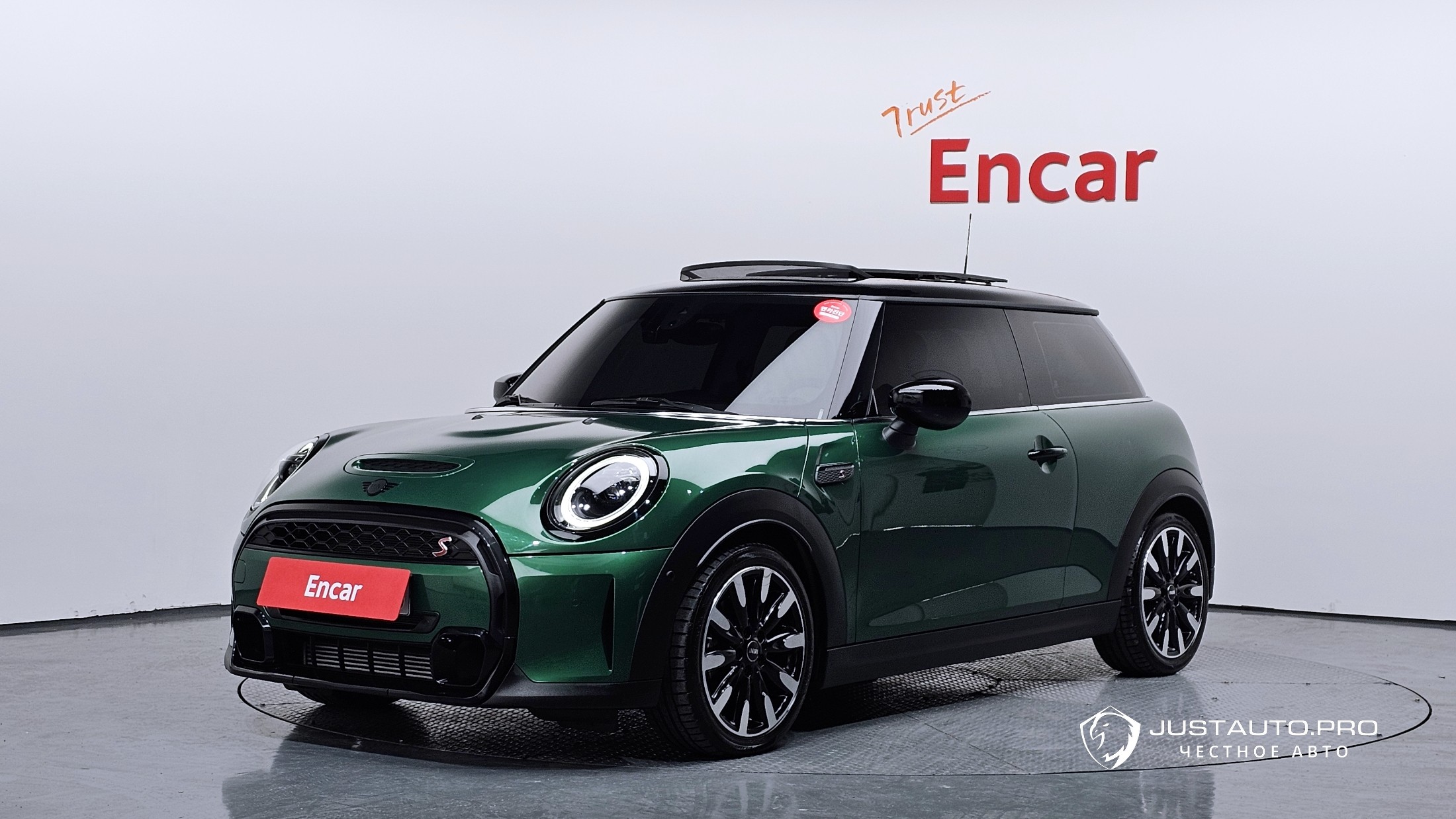 Автомобиль Mini Cooper