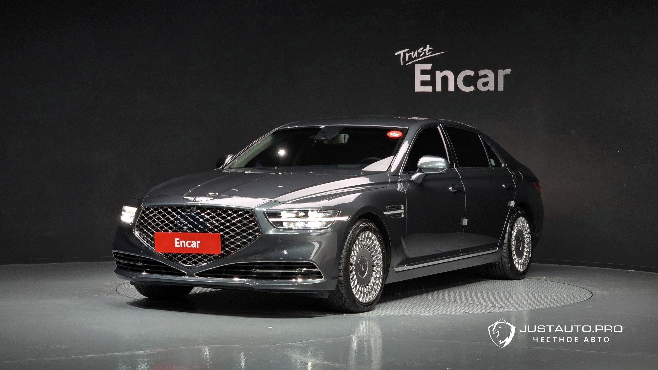 Автомобиль Genesis G90