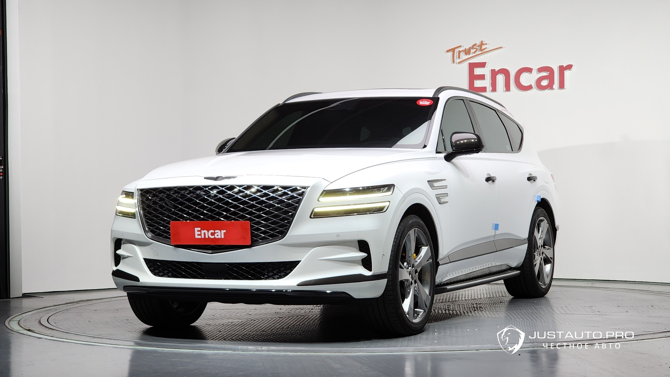 Автомобиль Genesis GV80
