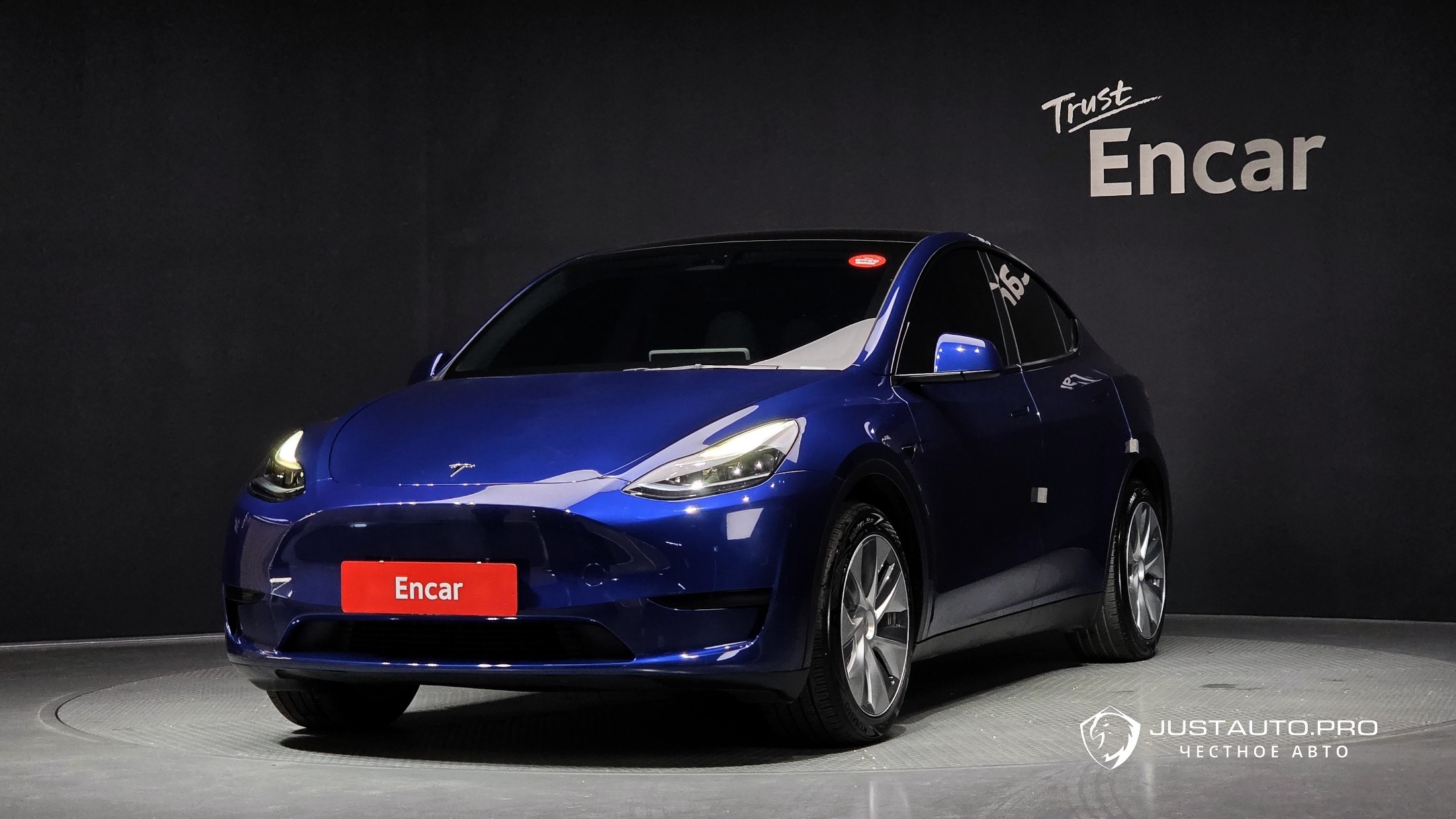 Автомобиль Tesla Model Y
