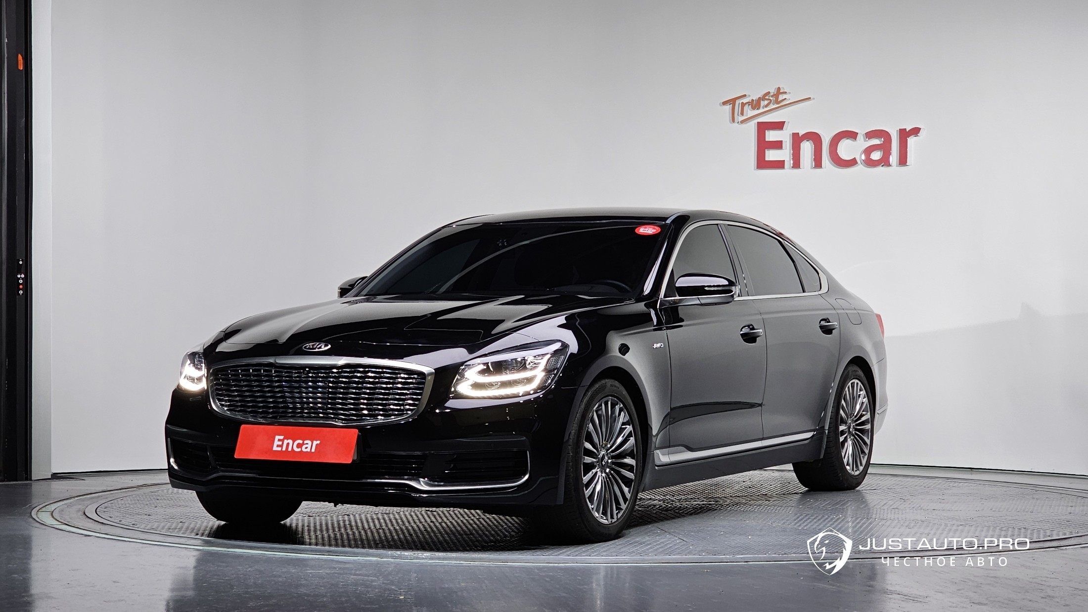 Автомобиль Kia K9