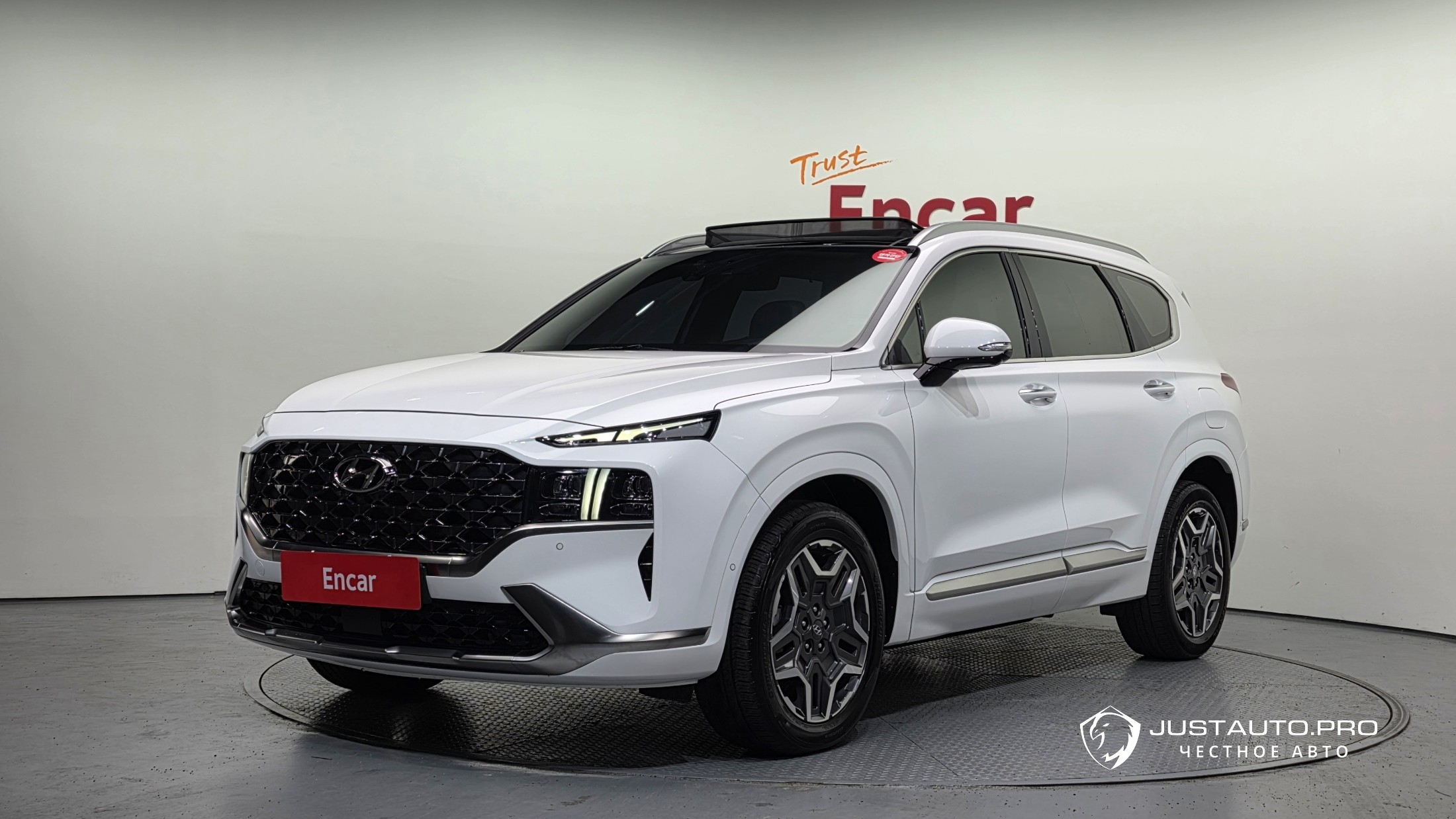 Автомобиль Hyundai Santafe