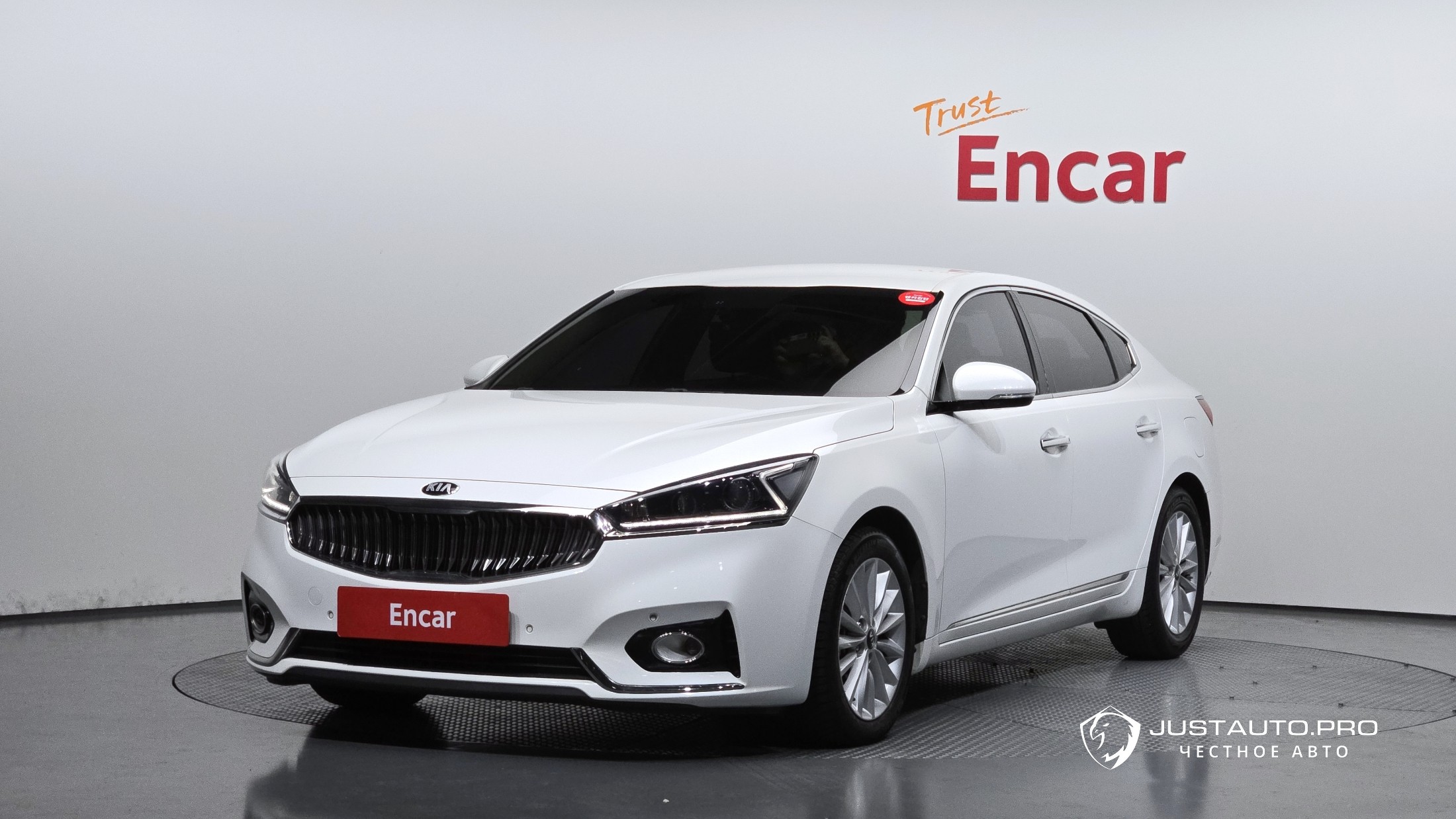 Автомобиль Kia K7