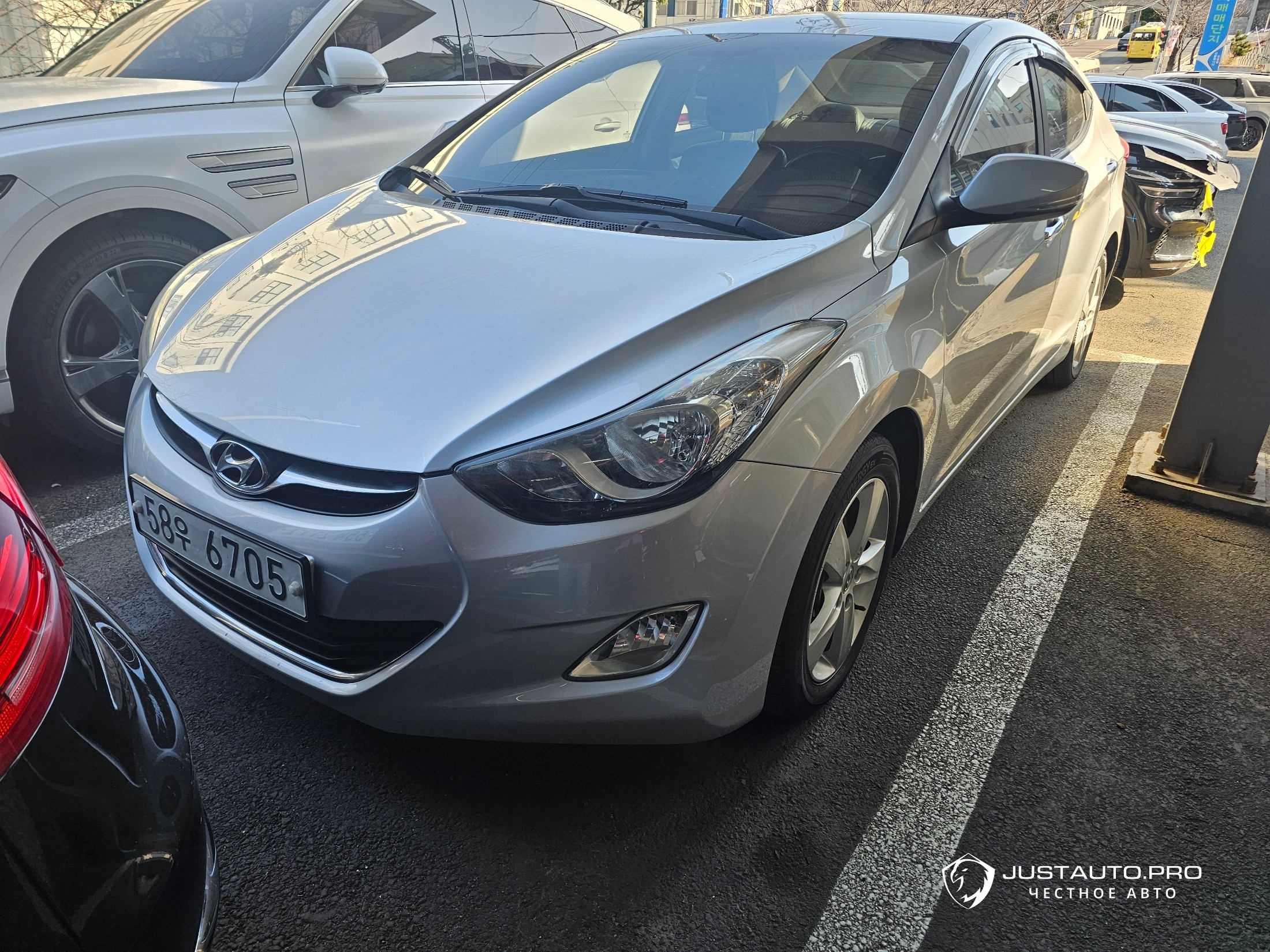 Автомобиль Hyundai AVANTE