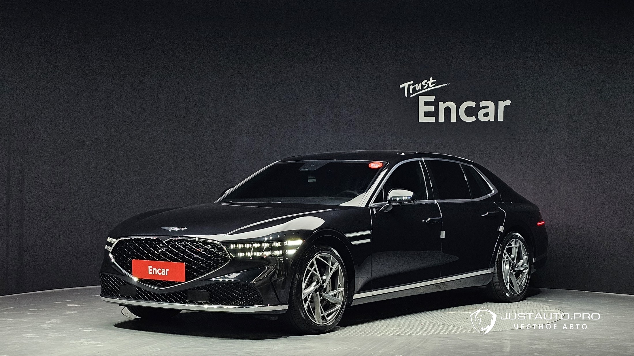 Автомобиль Genesis G90