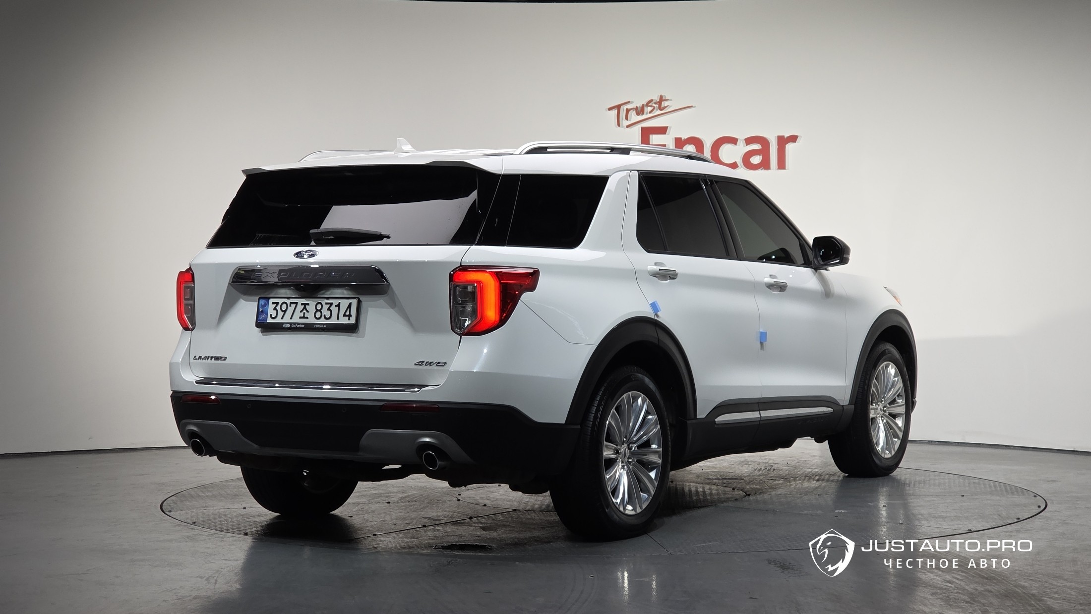 Автомобиль Ford Explorer