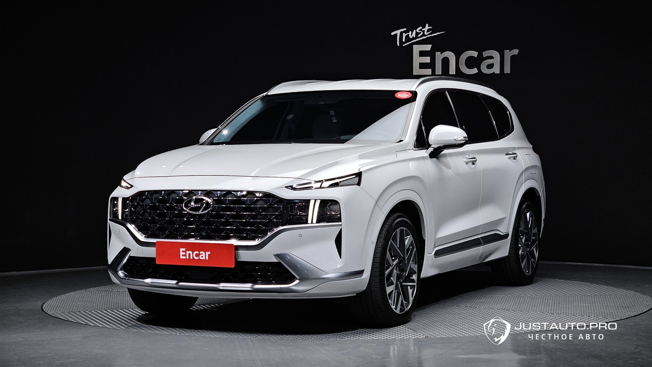 Автомобиль Hyundai Santafe