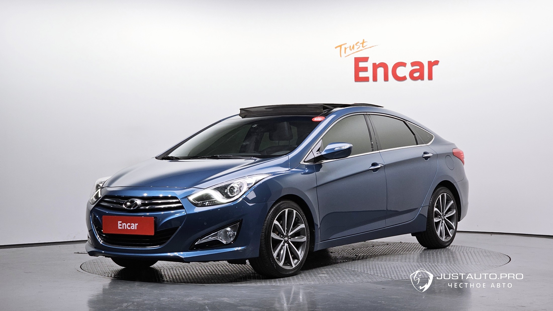 Автомобиль Hyundai i40