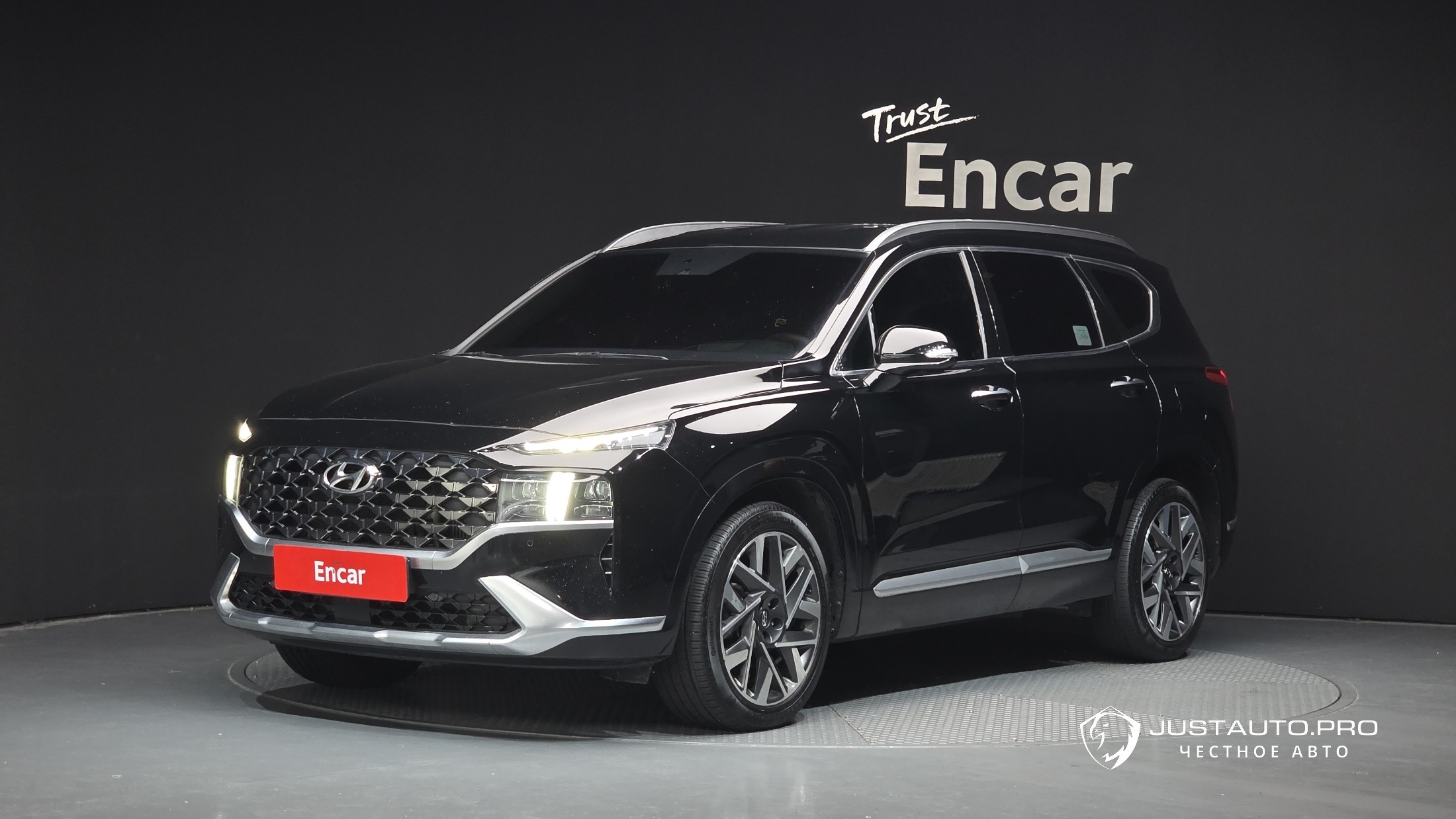 Автомобиль Hyundai Santafe