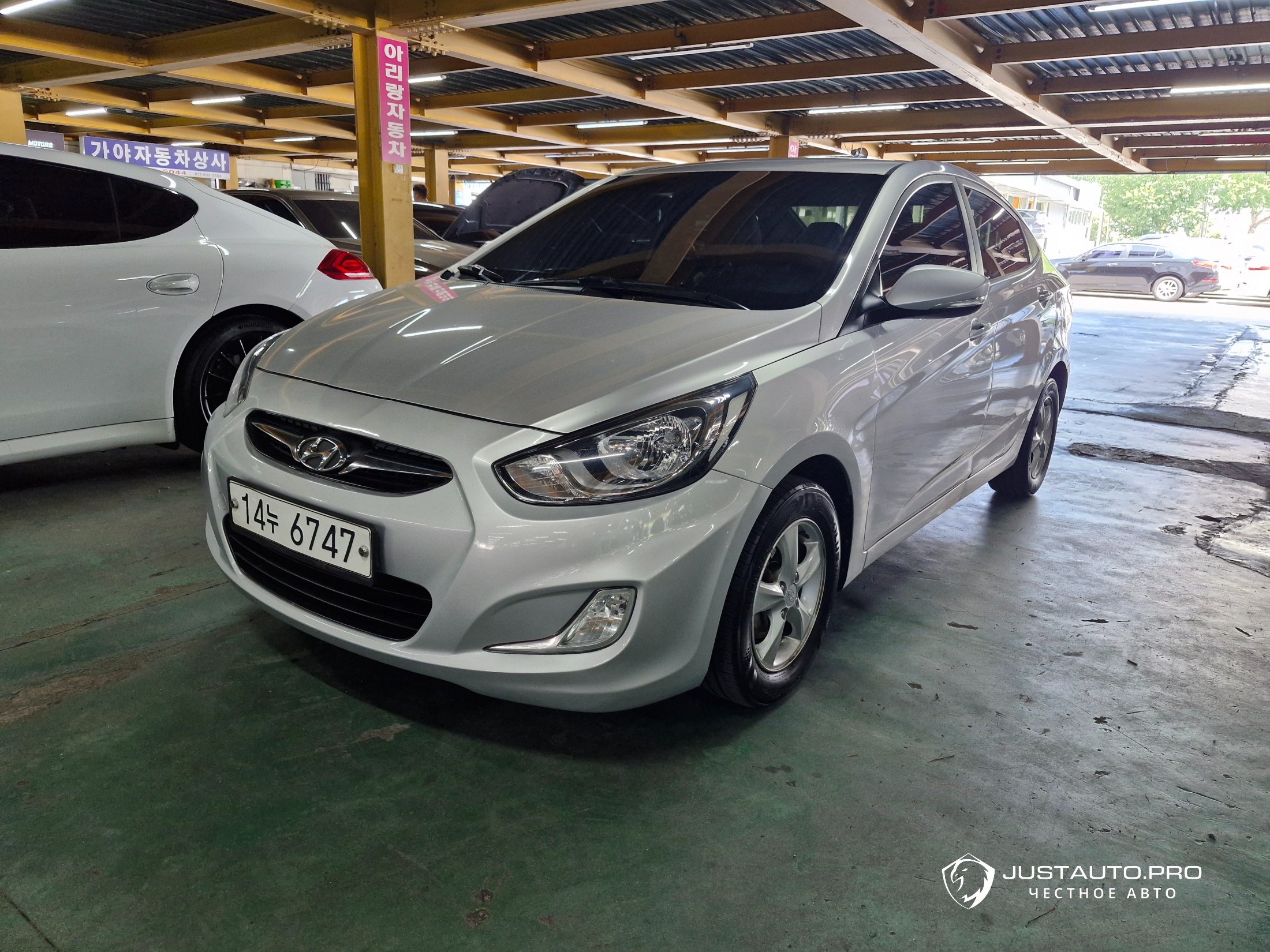 Автомобиль Hyundai Accent