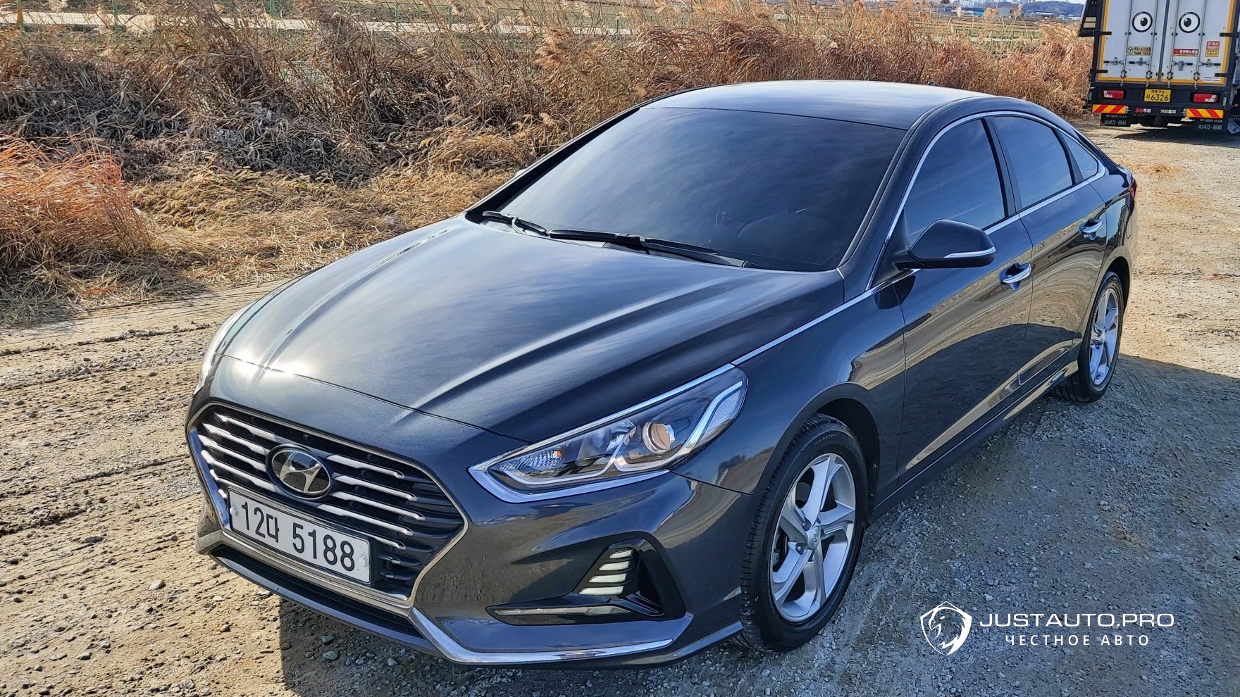 Автомобиль Hyundai Sonata