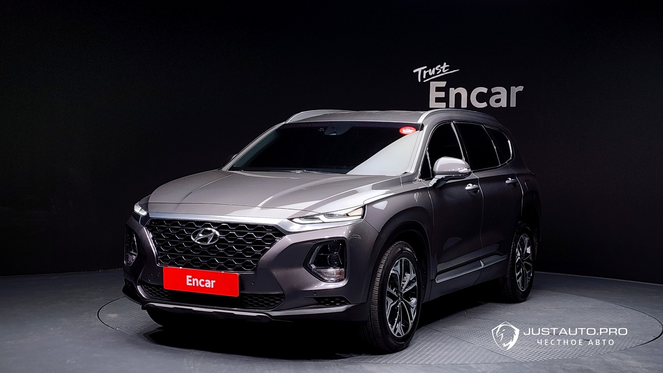 Автомобиль Hyundai Santafe