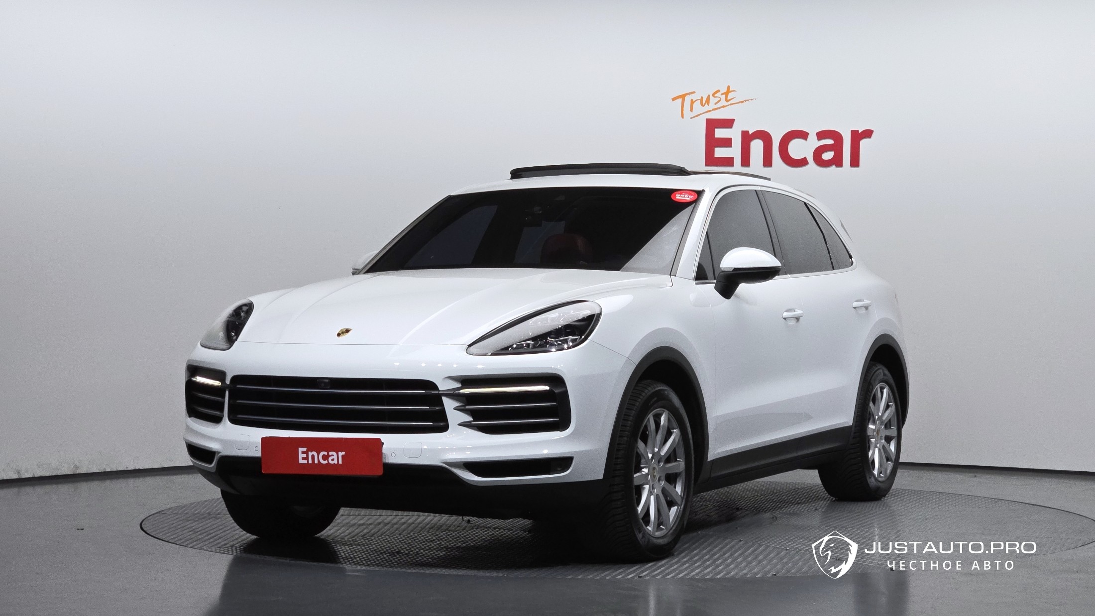 Автомобиль Porsche Cayenne