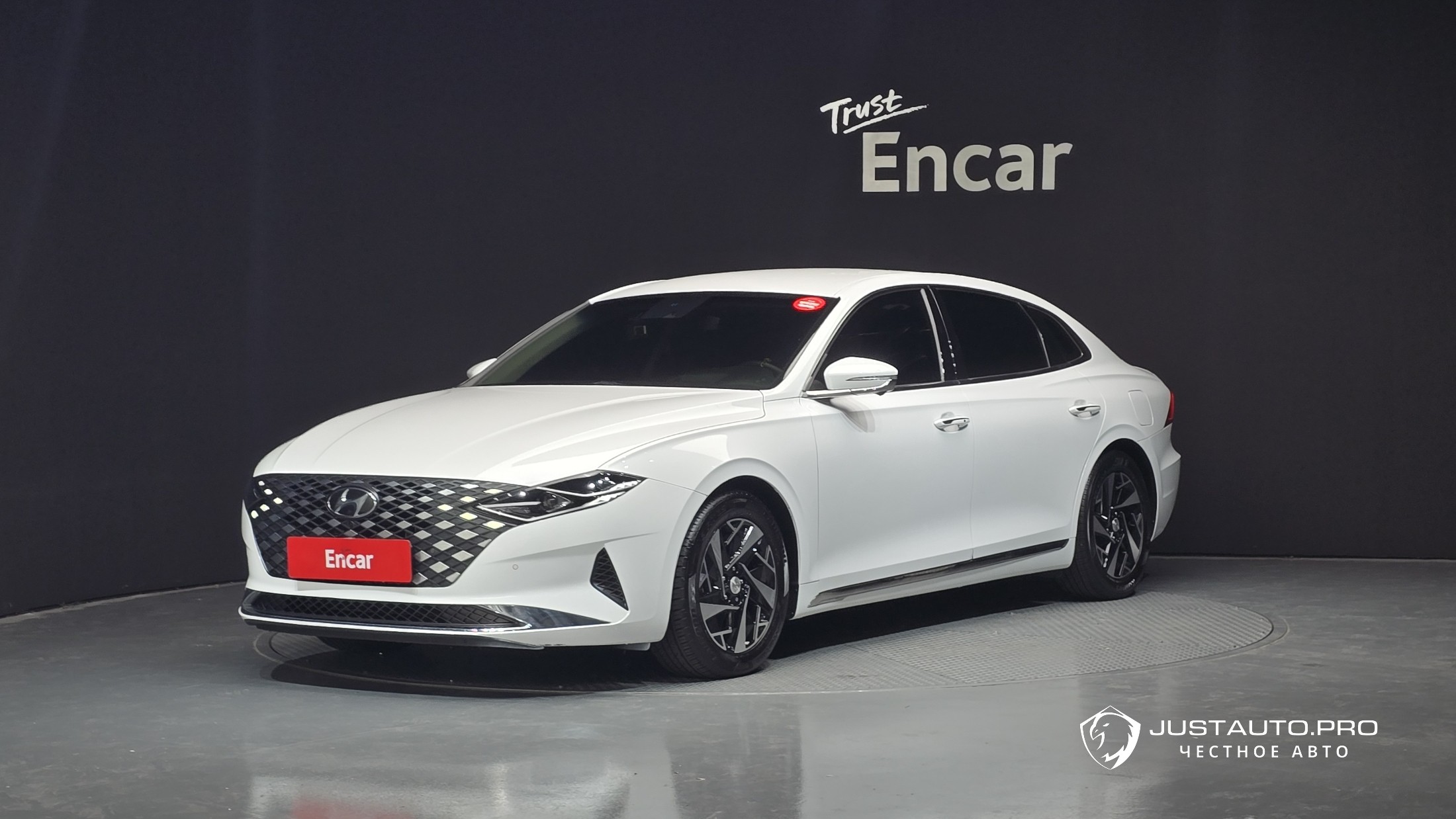 Автомобиль Hyundai Grandeur