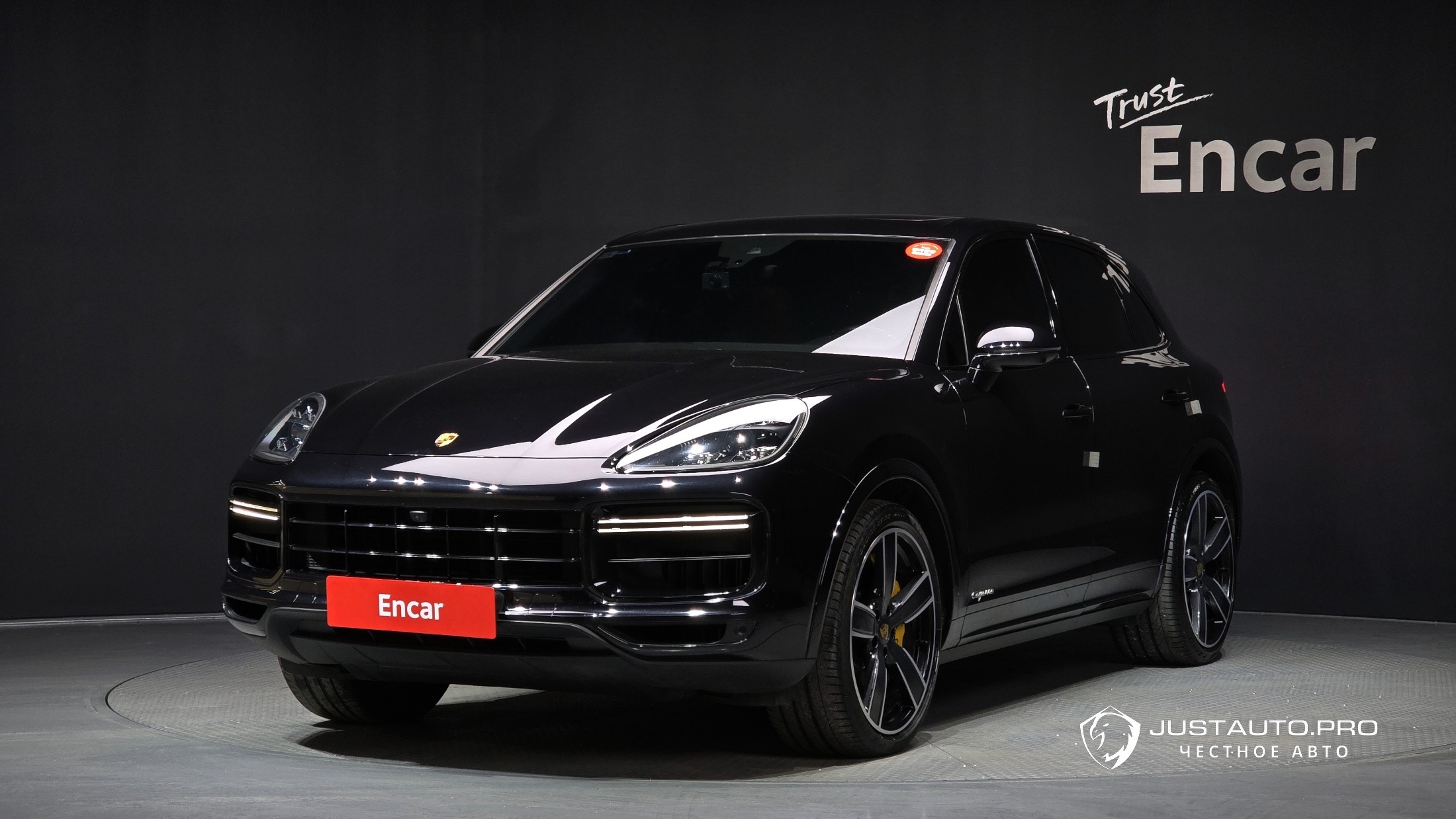 Автомобиль Porsche Cayenne