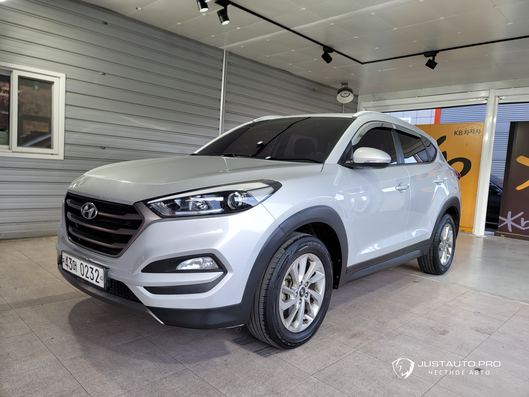 Автомобиль Hyundai Tucson