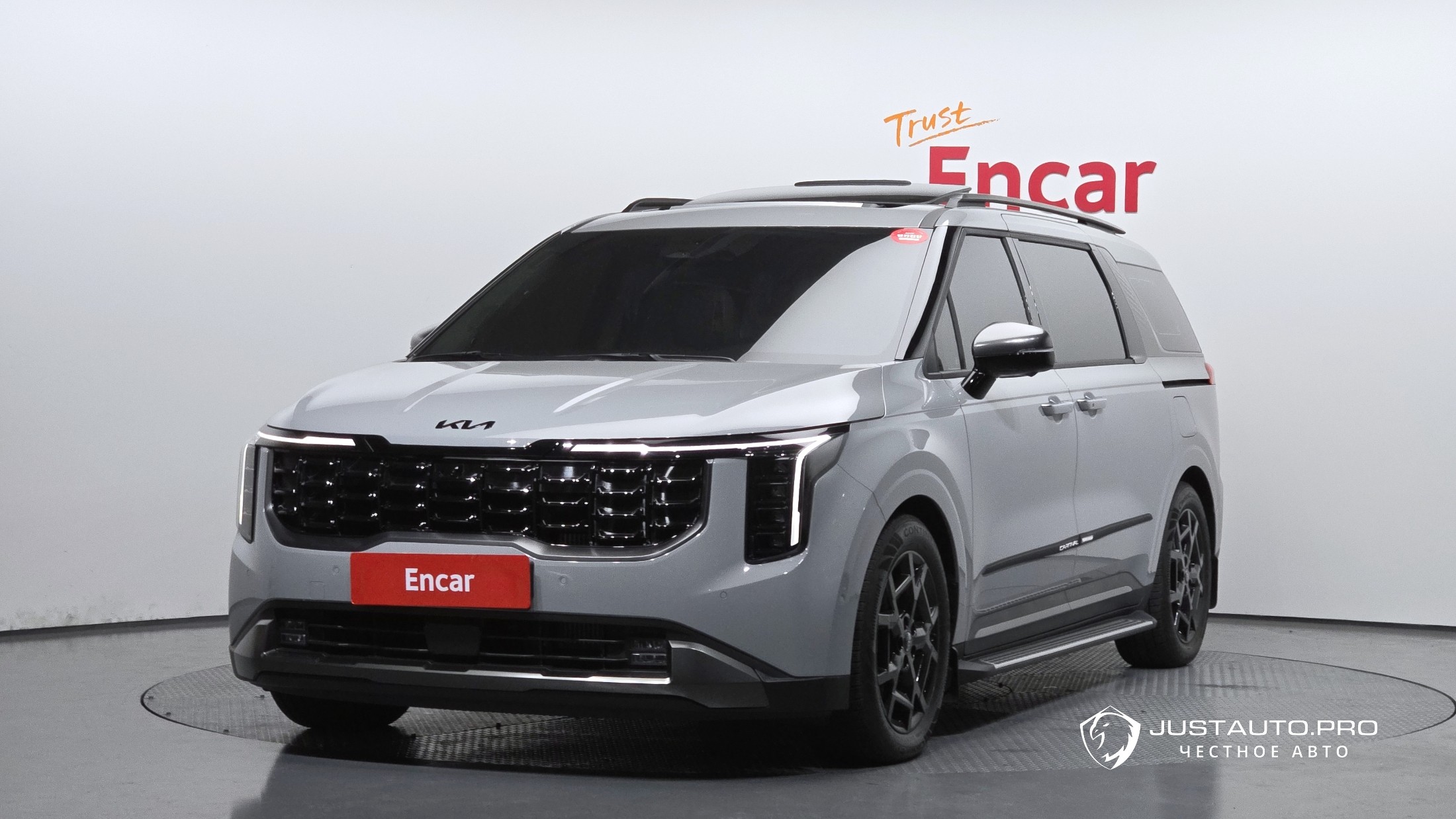 Автомобиль Kia Canival