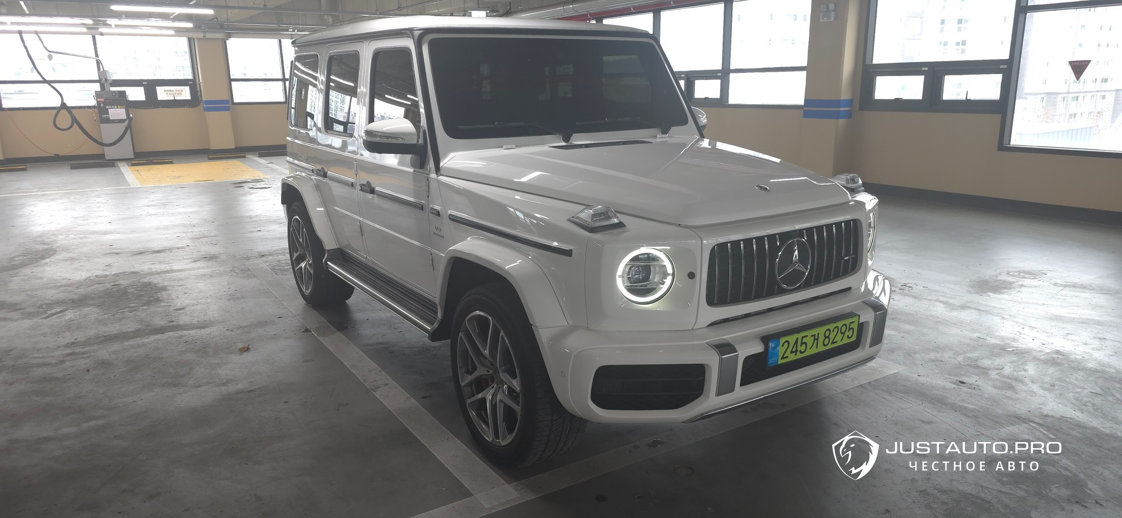 Автомобиль Mercedes-Benz G-Class