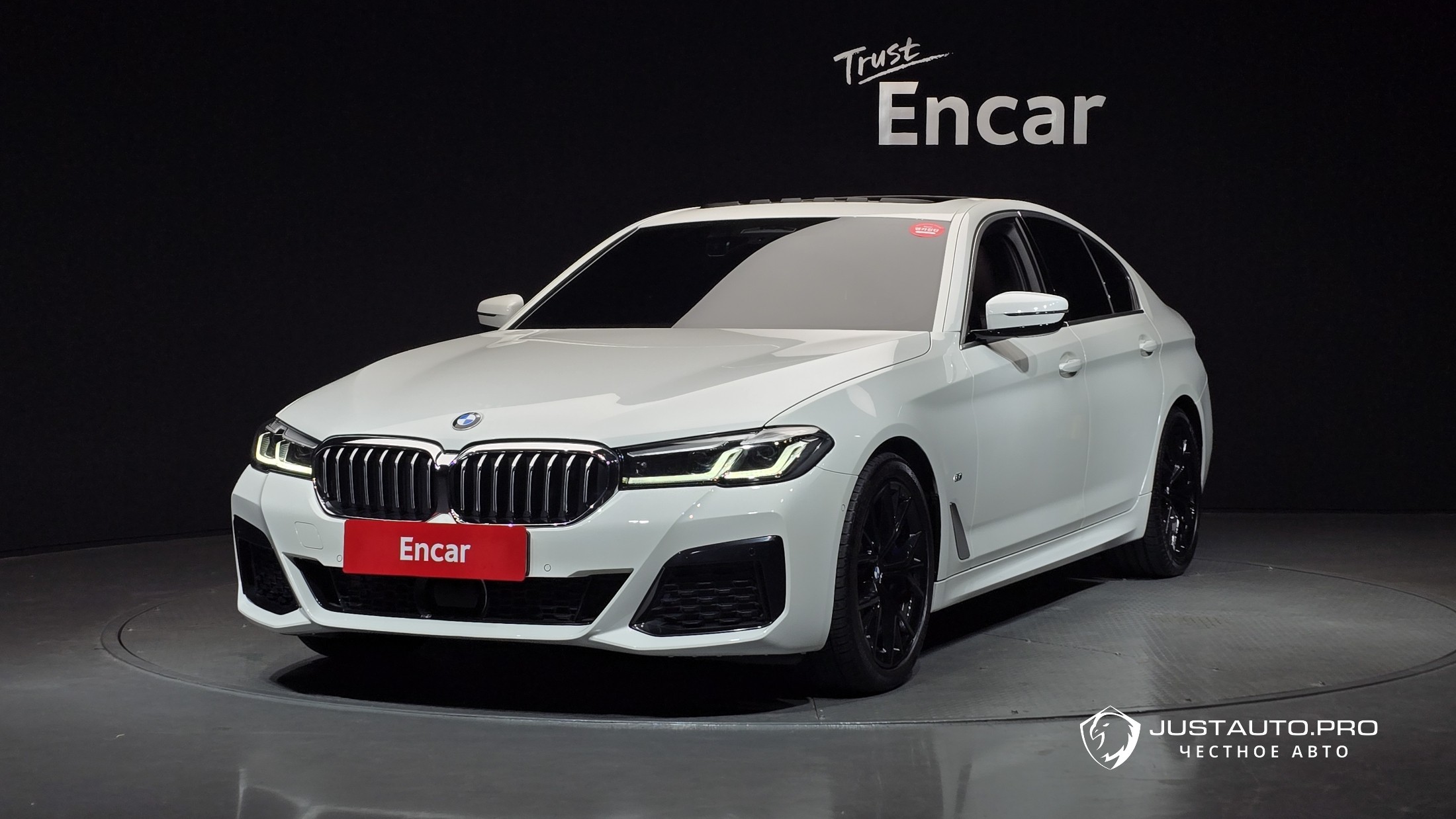 Автомобиль BMW 5-Series