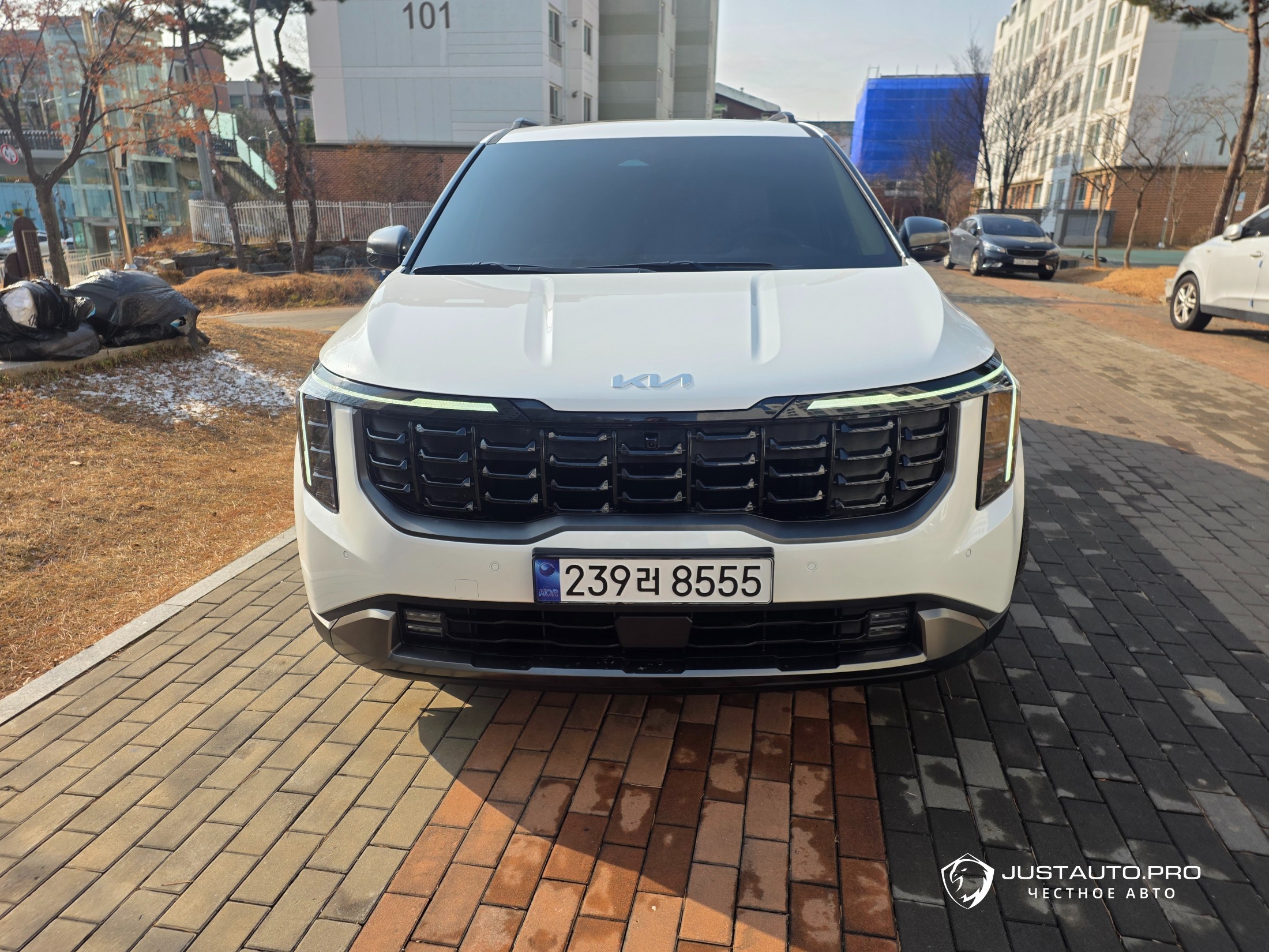 Автомобиль Kia Canival