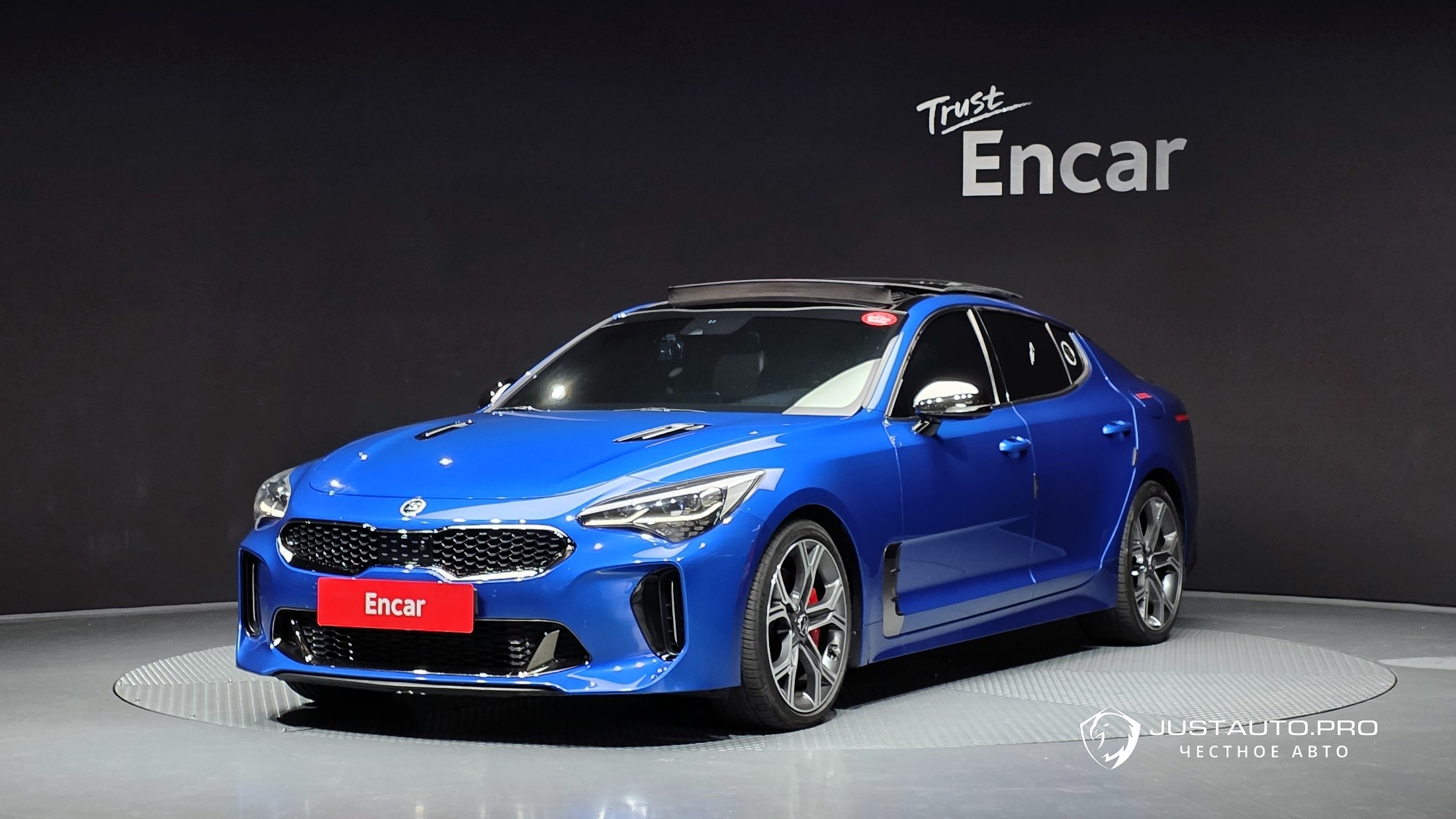 Автомобиль Kia Stinger