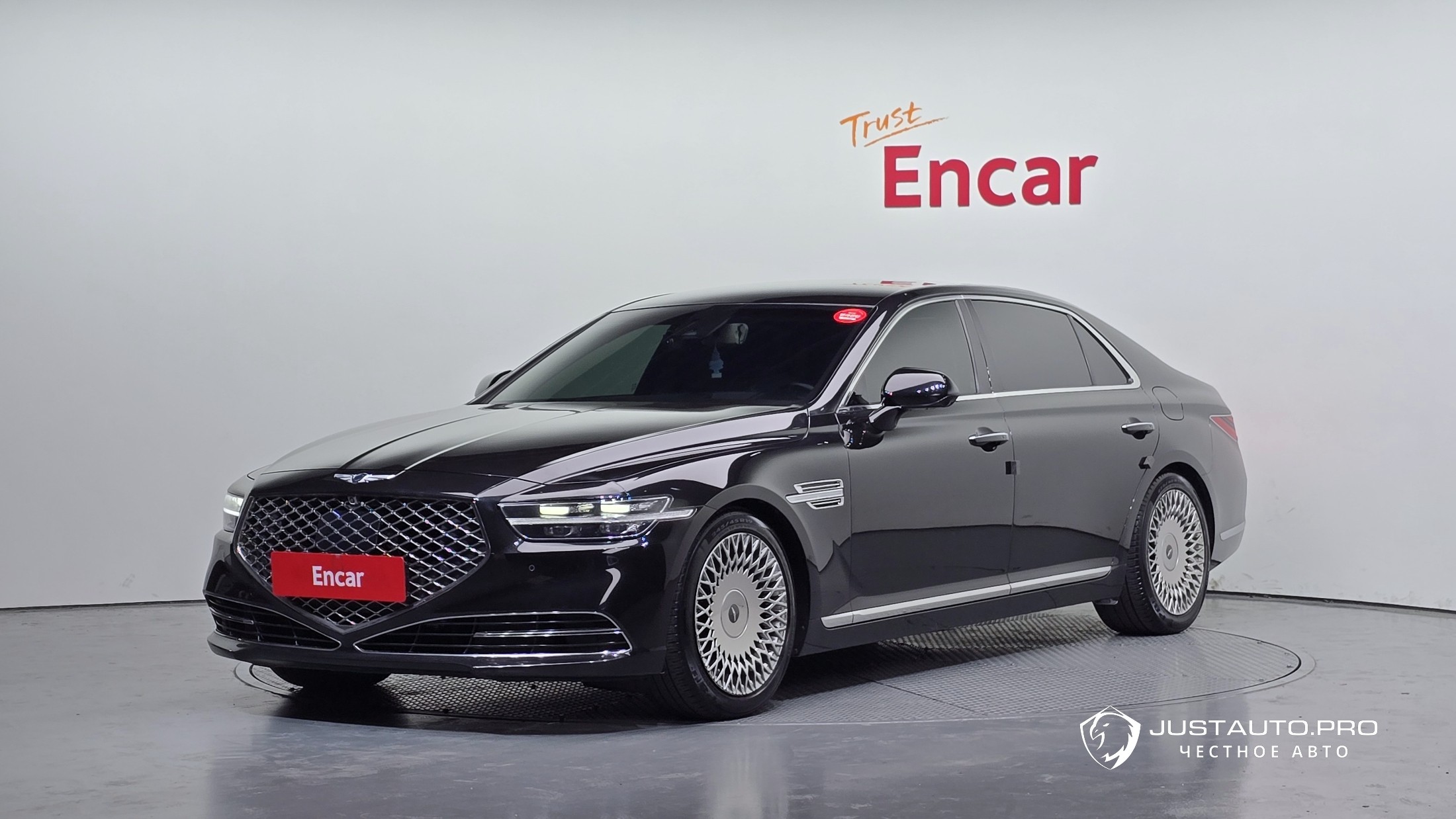 Автомобиль Genesis G90