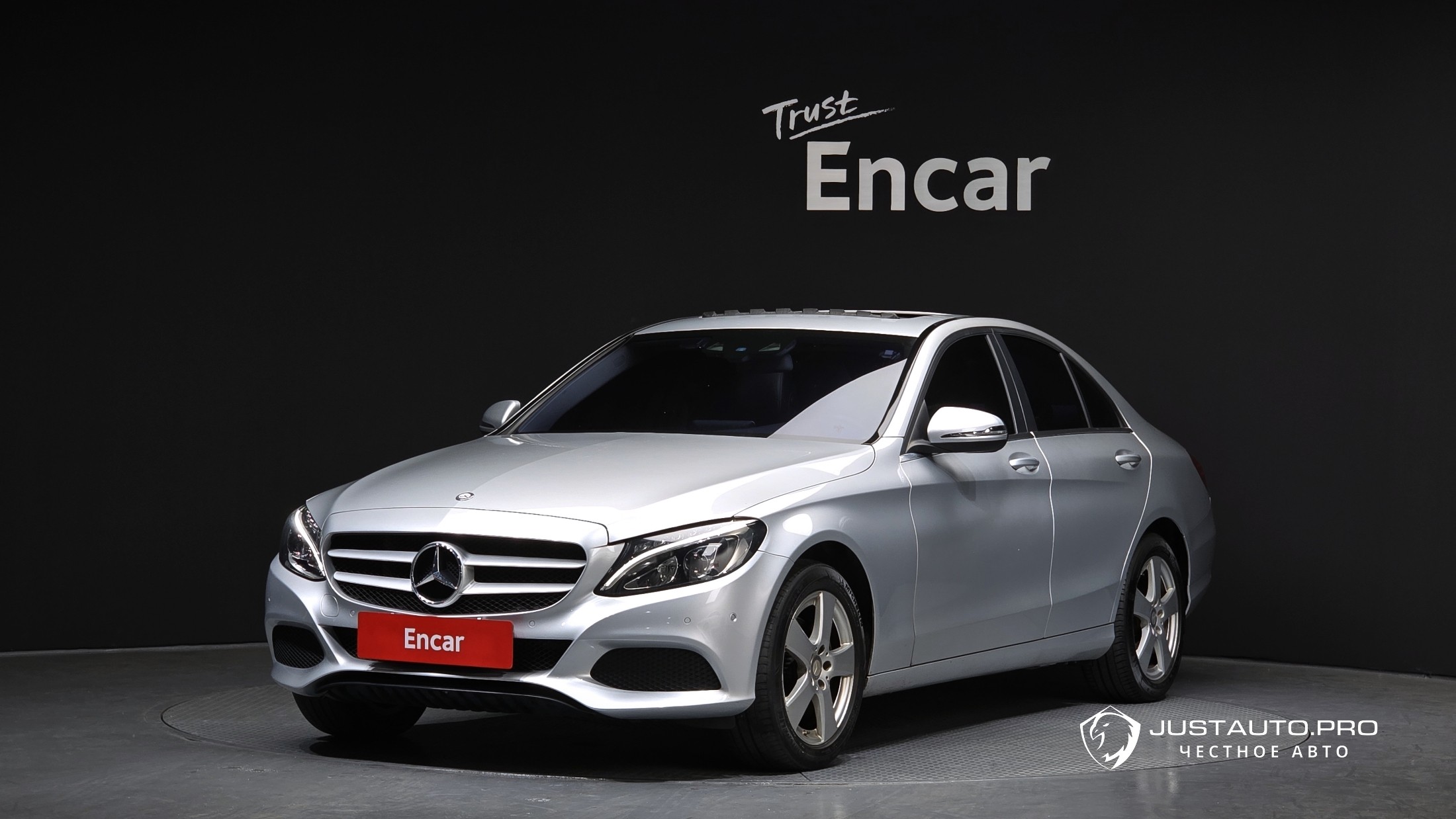 Автомобиль Mercedes-Benz C-Class