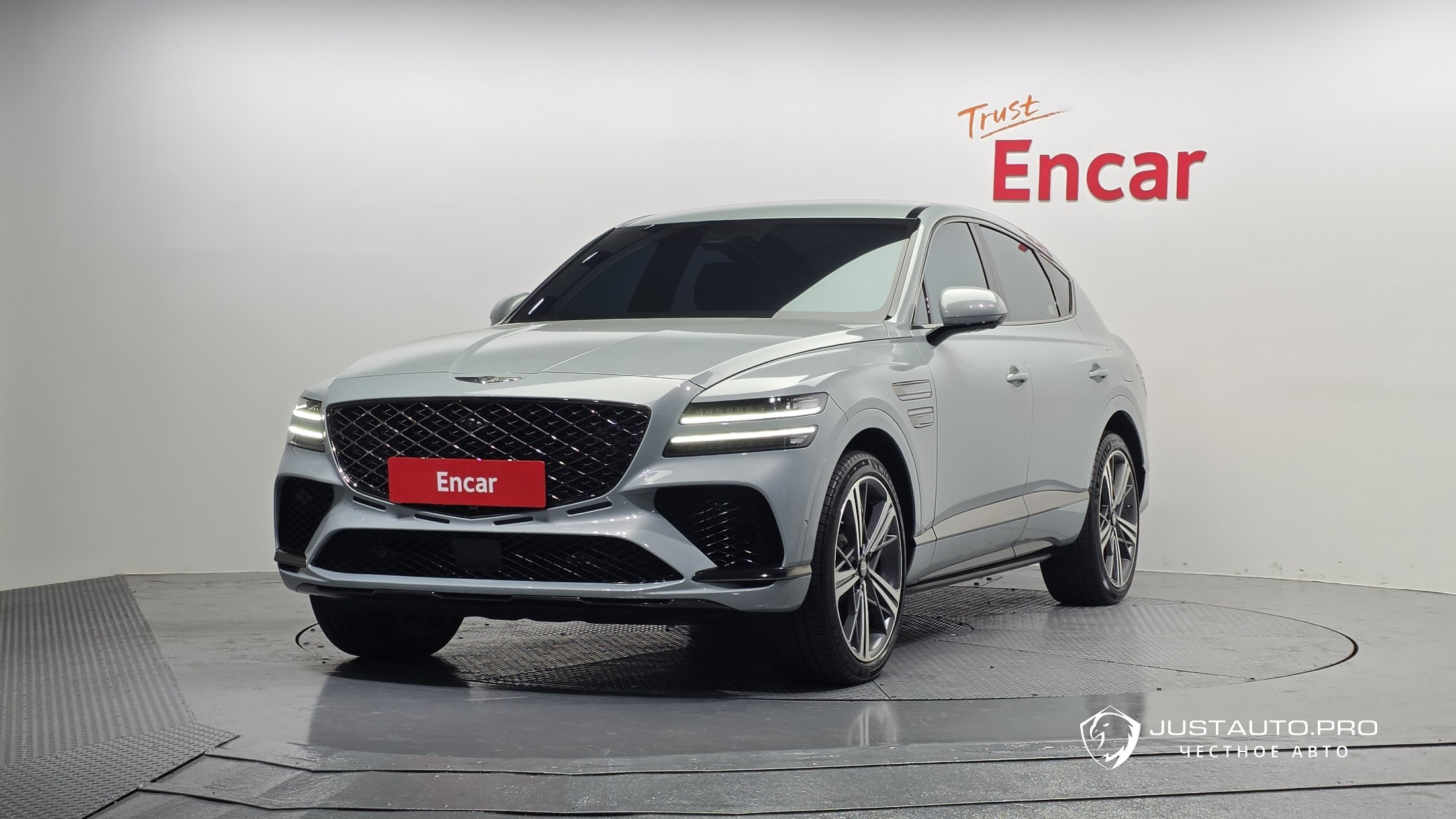 Автомобиль Genesis GV80